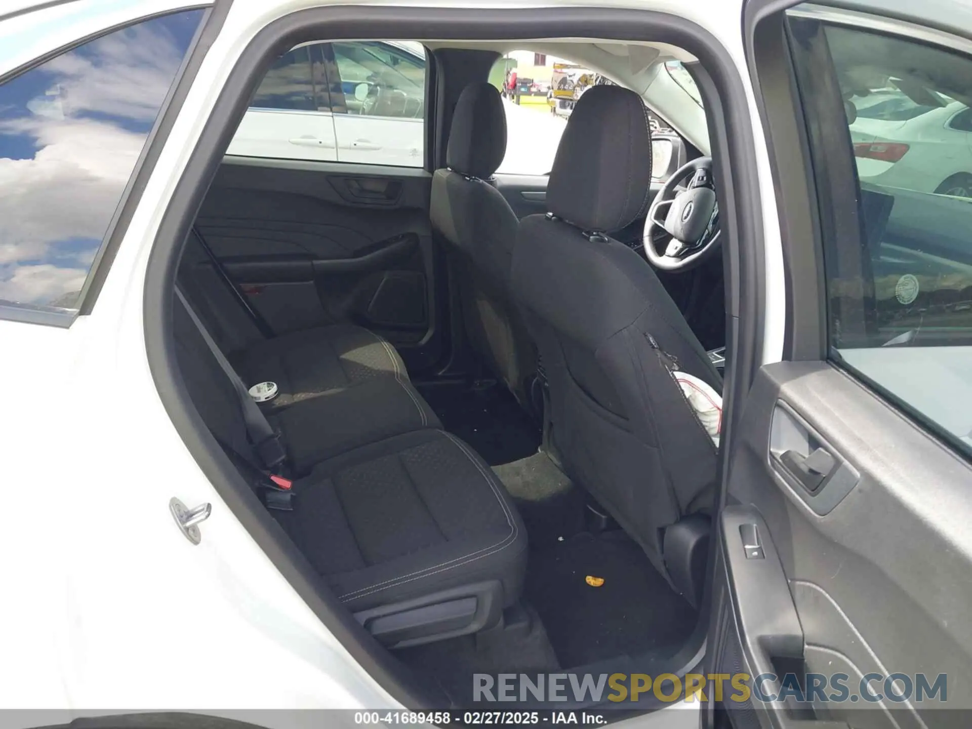 8 Photograph of a damaged car 1FMCU9GN4RUA24519 FORD ESCAPE 2024