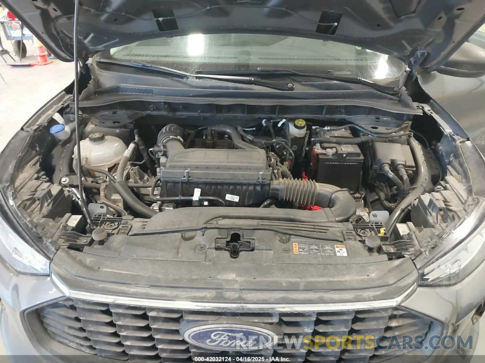 10 Photograph of a damaged car 1FMCU9GN4RUA66396 FORD ESCAPE 2024
