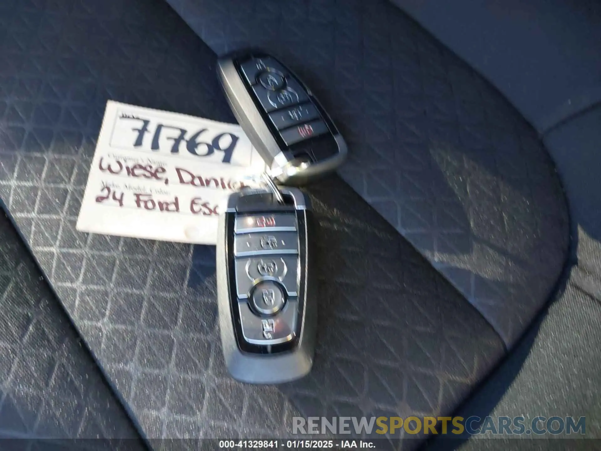 11 Photograph of a damaged car 1FMCU9GN4RUB45891 FORD ESCAPE 2024