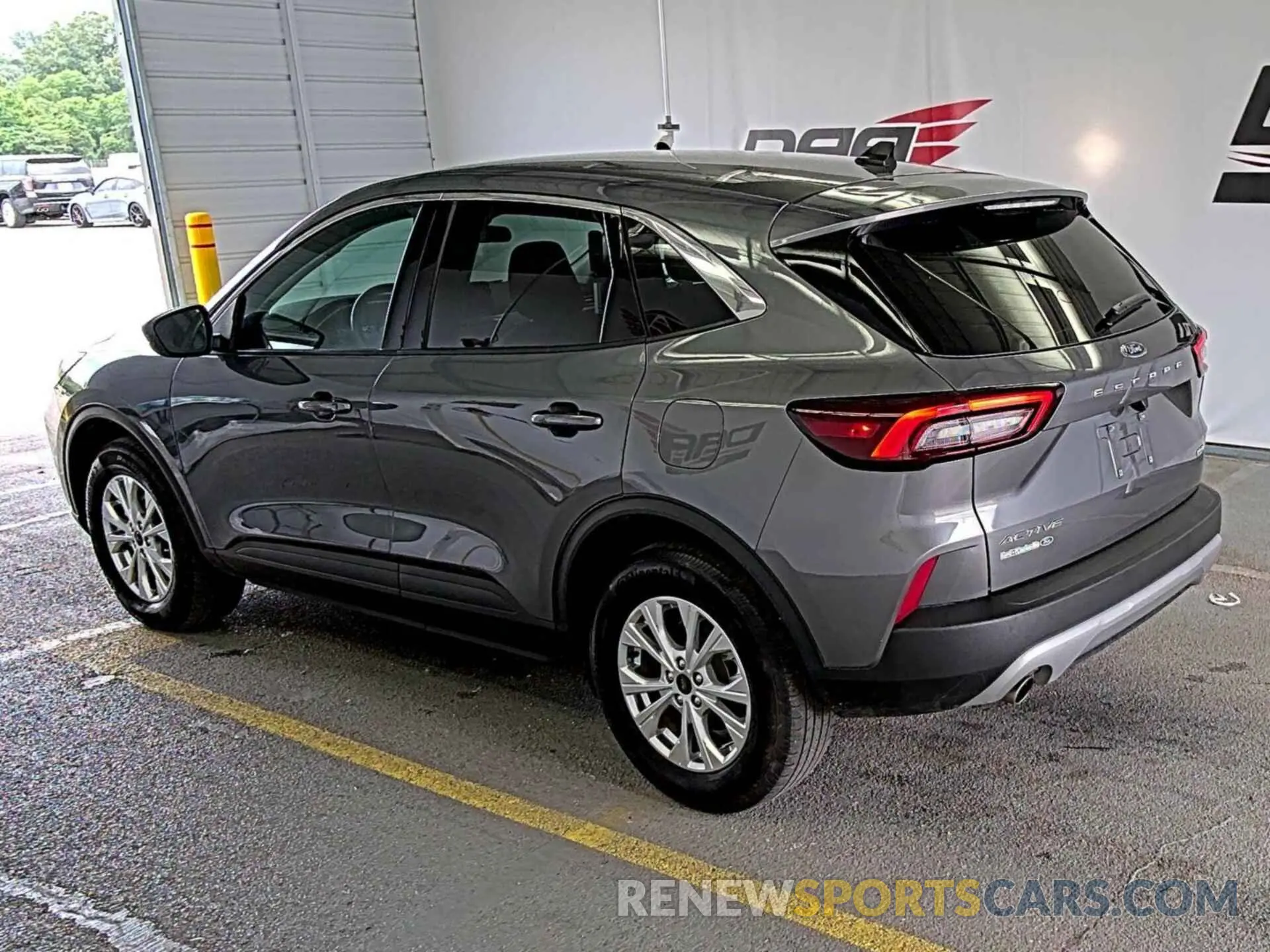 31 Photograph of a damaged car 1FMCU9GN5RUA27719 FORD ESCAPE 2024