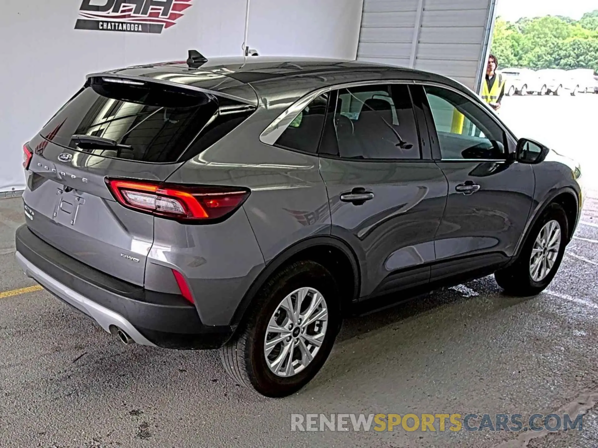 4 Photograph of a damaged car 1FMCU9GN5RUA27719 FORD ESCAPE 2024