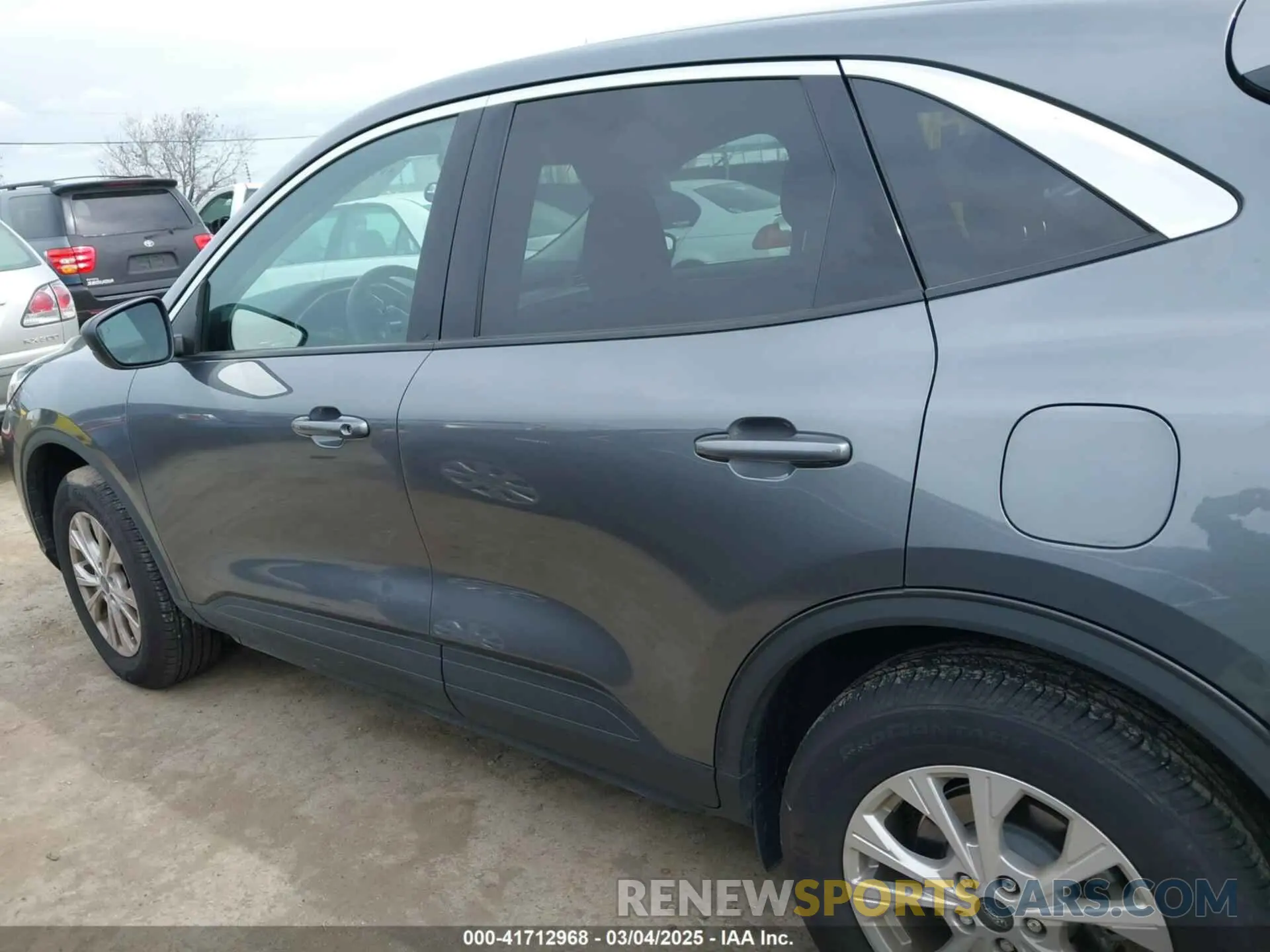 14 Photograph of a damaged car 1FMCU9GN5RUA55312 FORD ESCAPE 2024