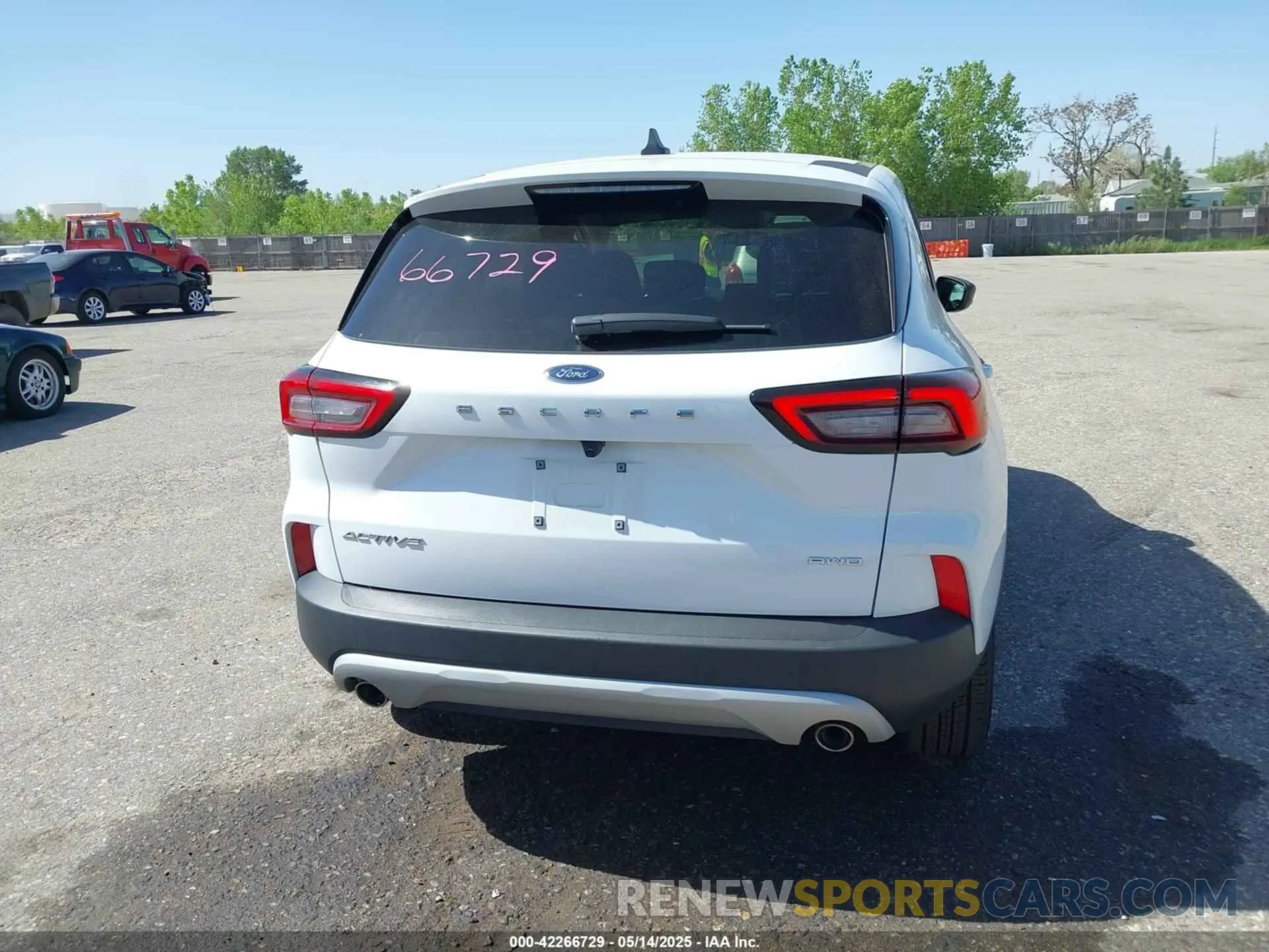 16 Photograph of a damaged car 1FMCU9GN5RUA74068 FORD ESCAPE 2024