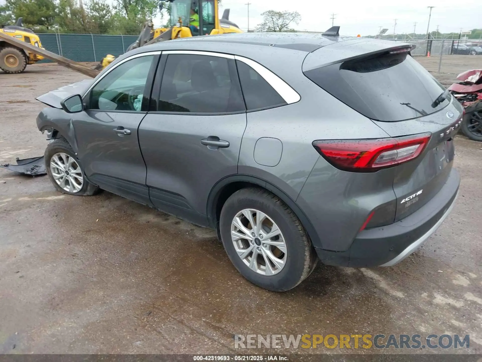 3 Photograph of a damaged car 1FMCU9GN5RUB14794 FORD ESCAPE 2024