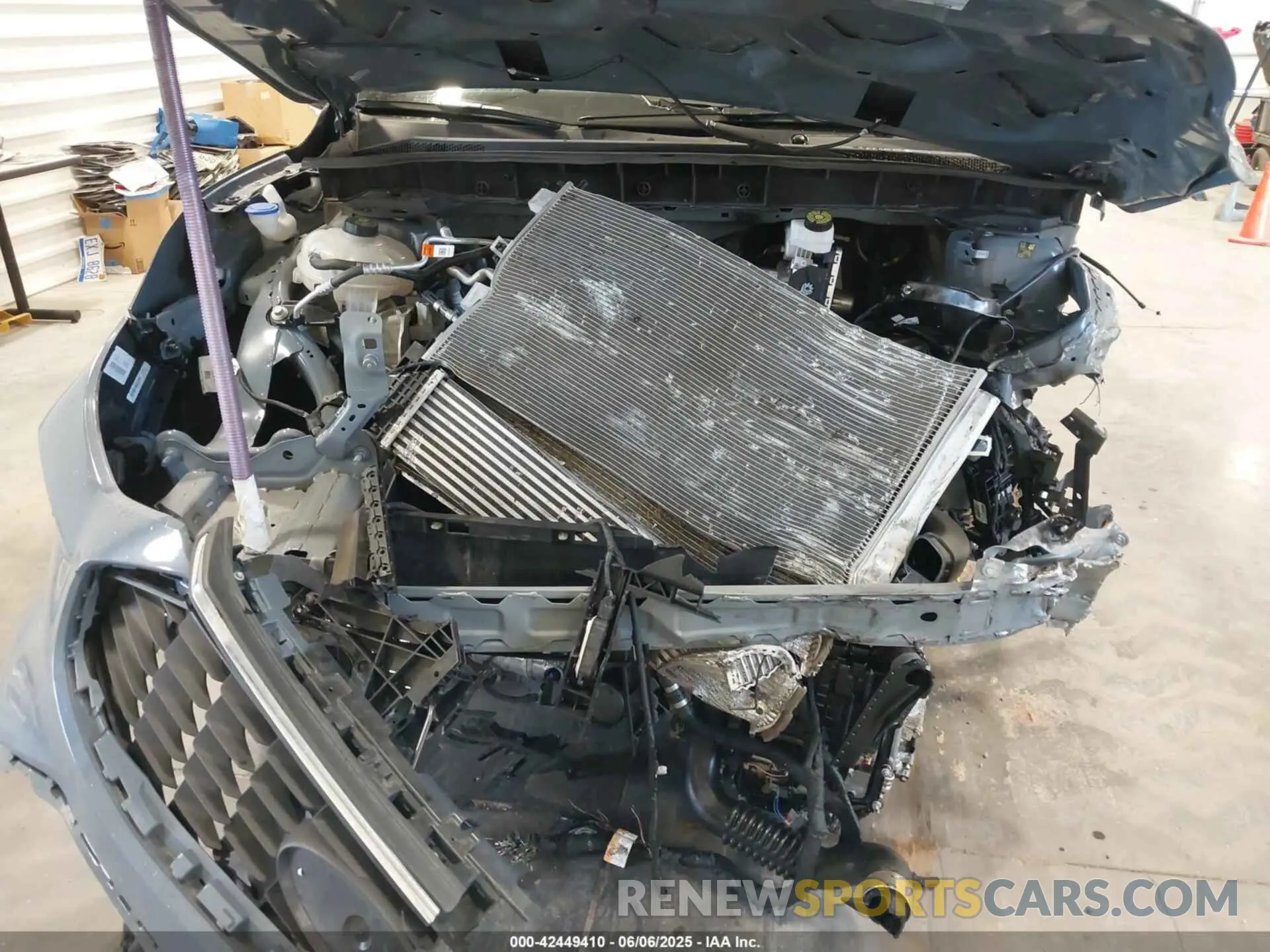 10 Photograph of a damaged car 1FMCU9GN6RUA86293 FORD ESCAPE 2024