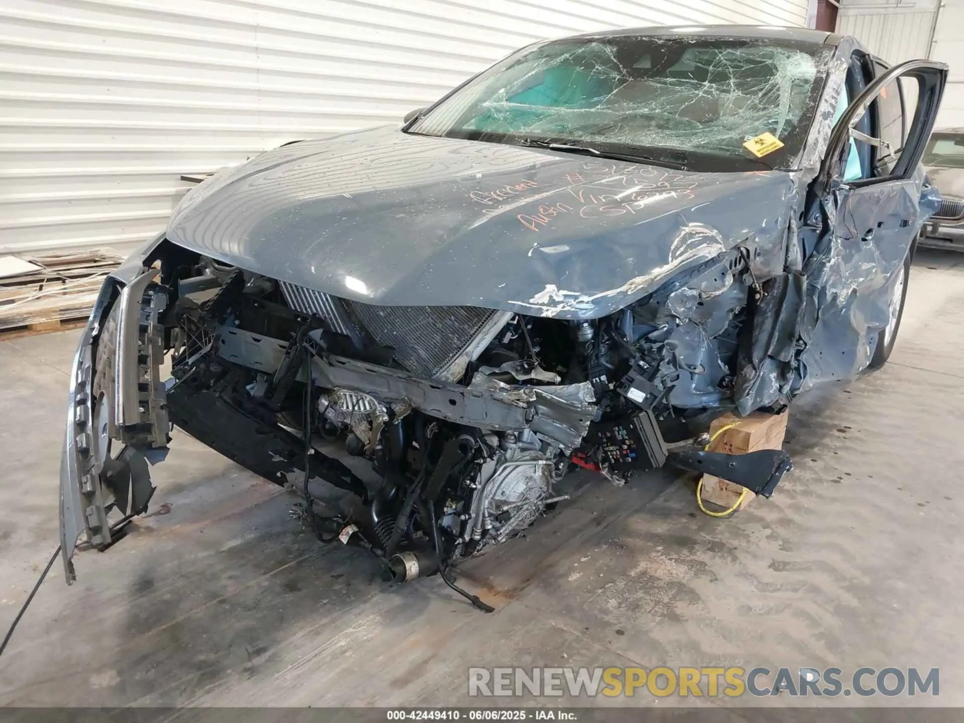 6 Photograph of a damaged car 1FMCU9GN6RUA86293 FORD ESCAPE 2024