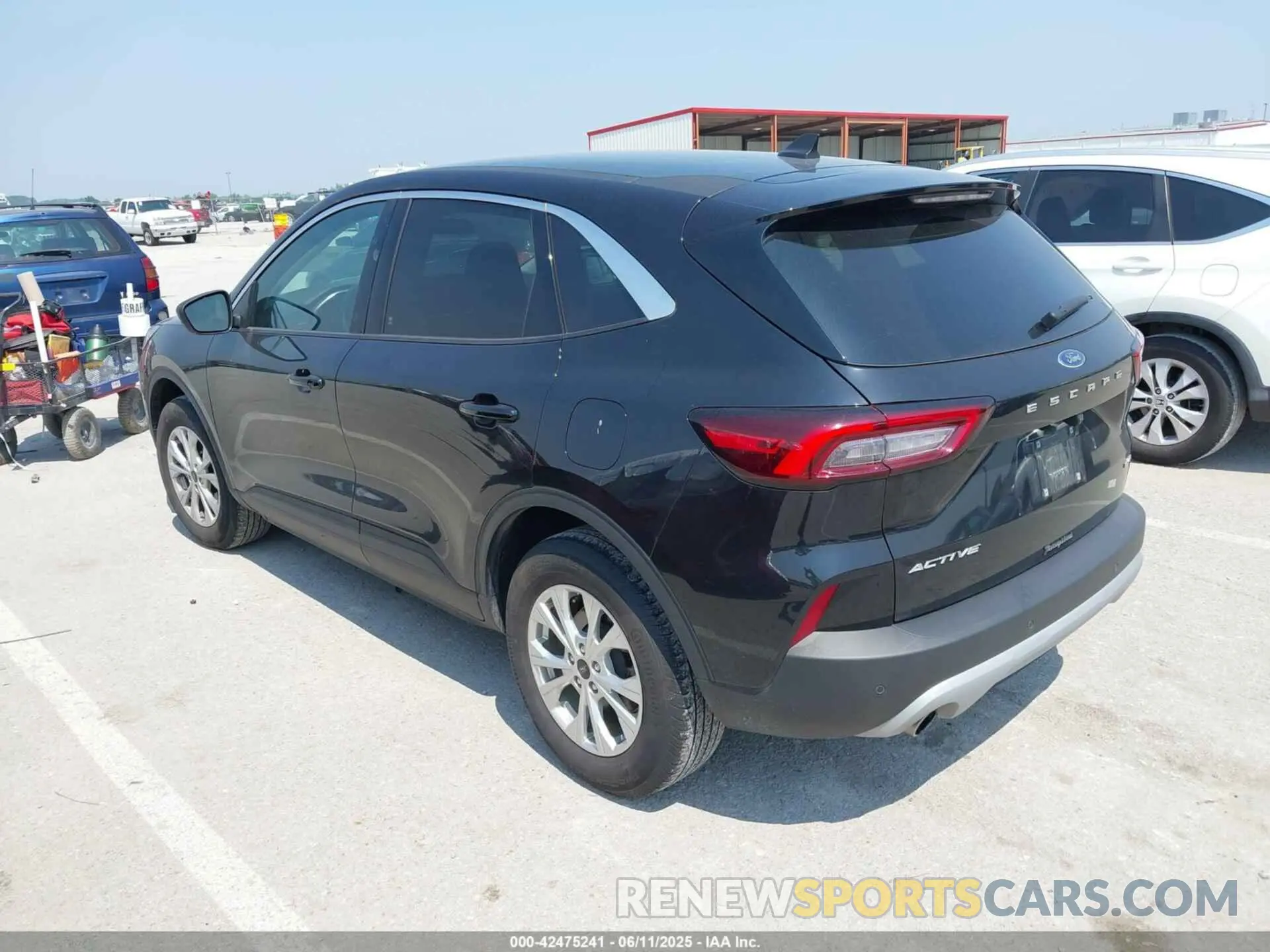 3 Photograph of a damaged car 1FMCU9GN7RUA01364 FORD ESCAPE 2024
