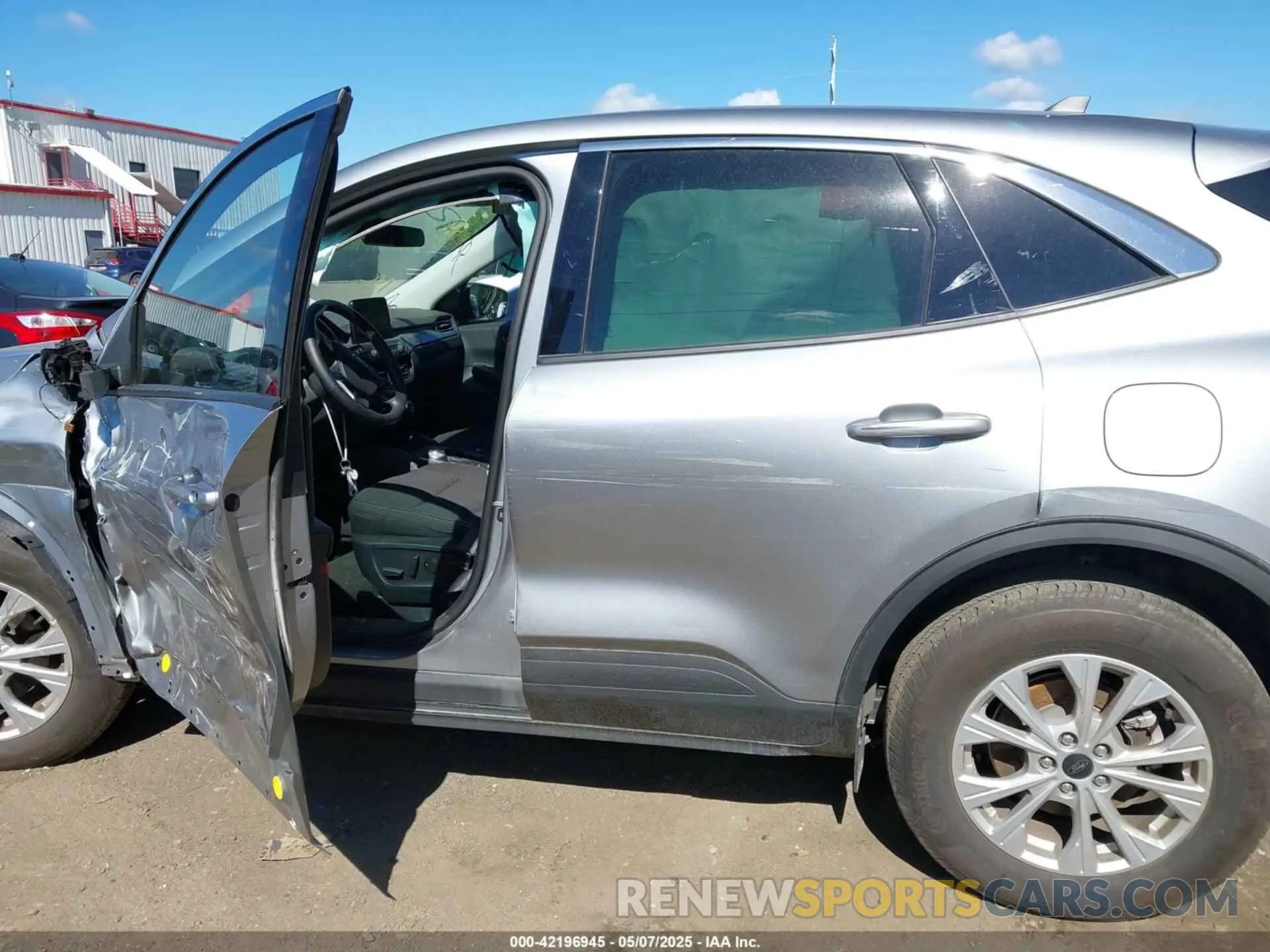 14 Photograph of a damaged car 1FMCU9GN7RUA63024 FORD ESCAPE 2024