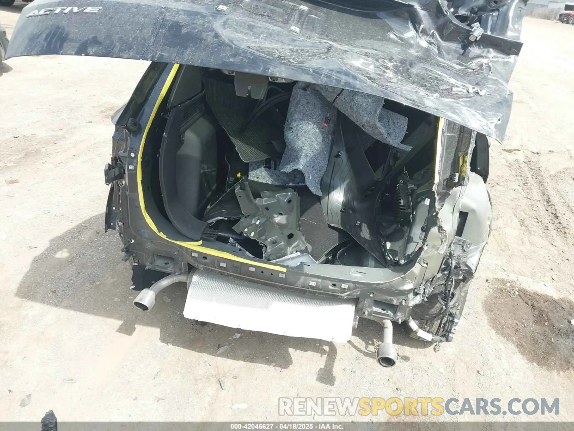 17 Photograph of a damaged car 1FMCU9GN8RUA09134 FORD ESCAPE 2024