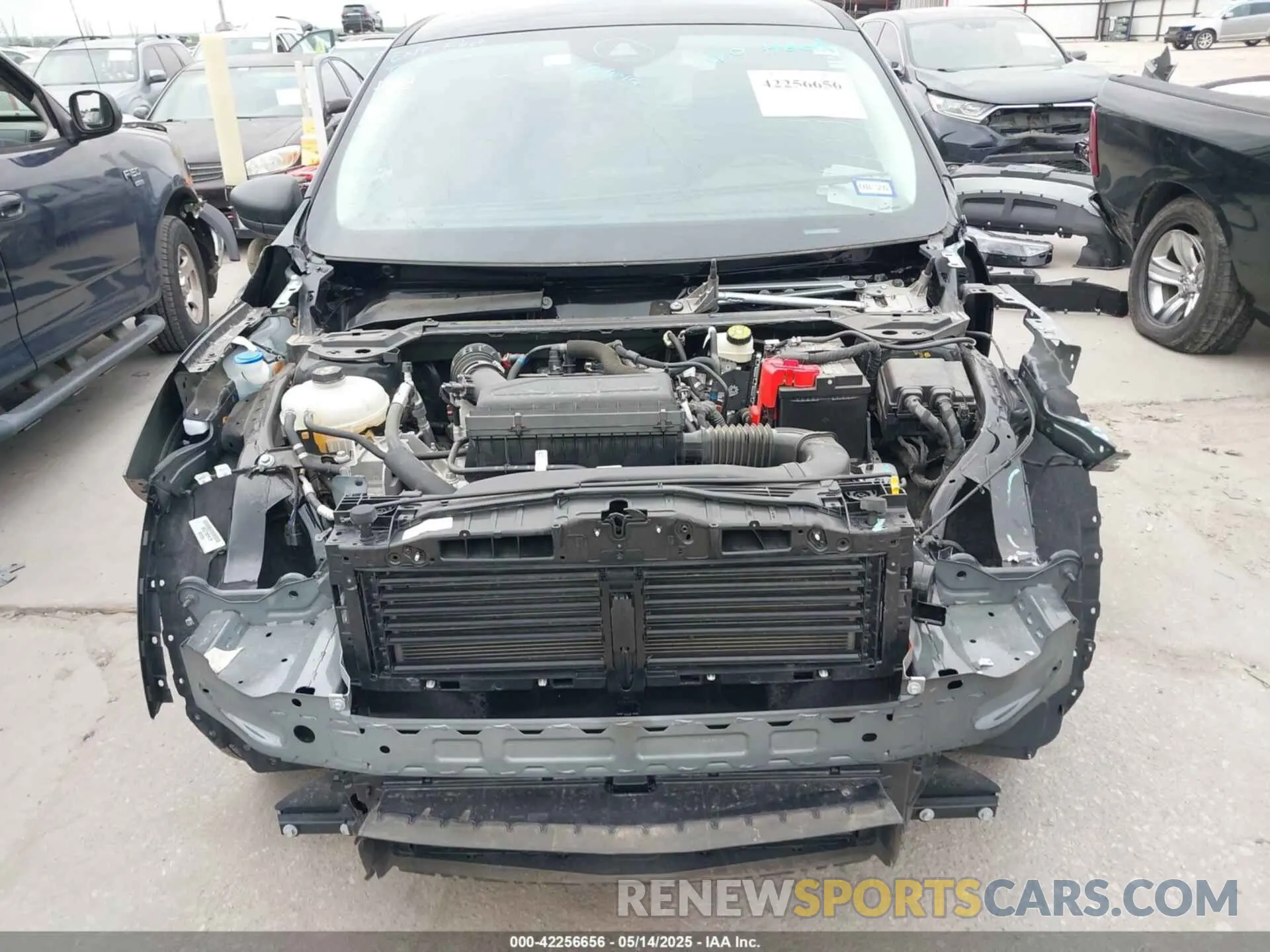 6 Photograph of a damaged car 1FMCU9GN8RUA92886 FORD ESCAPE 2024