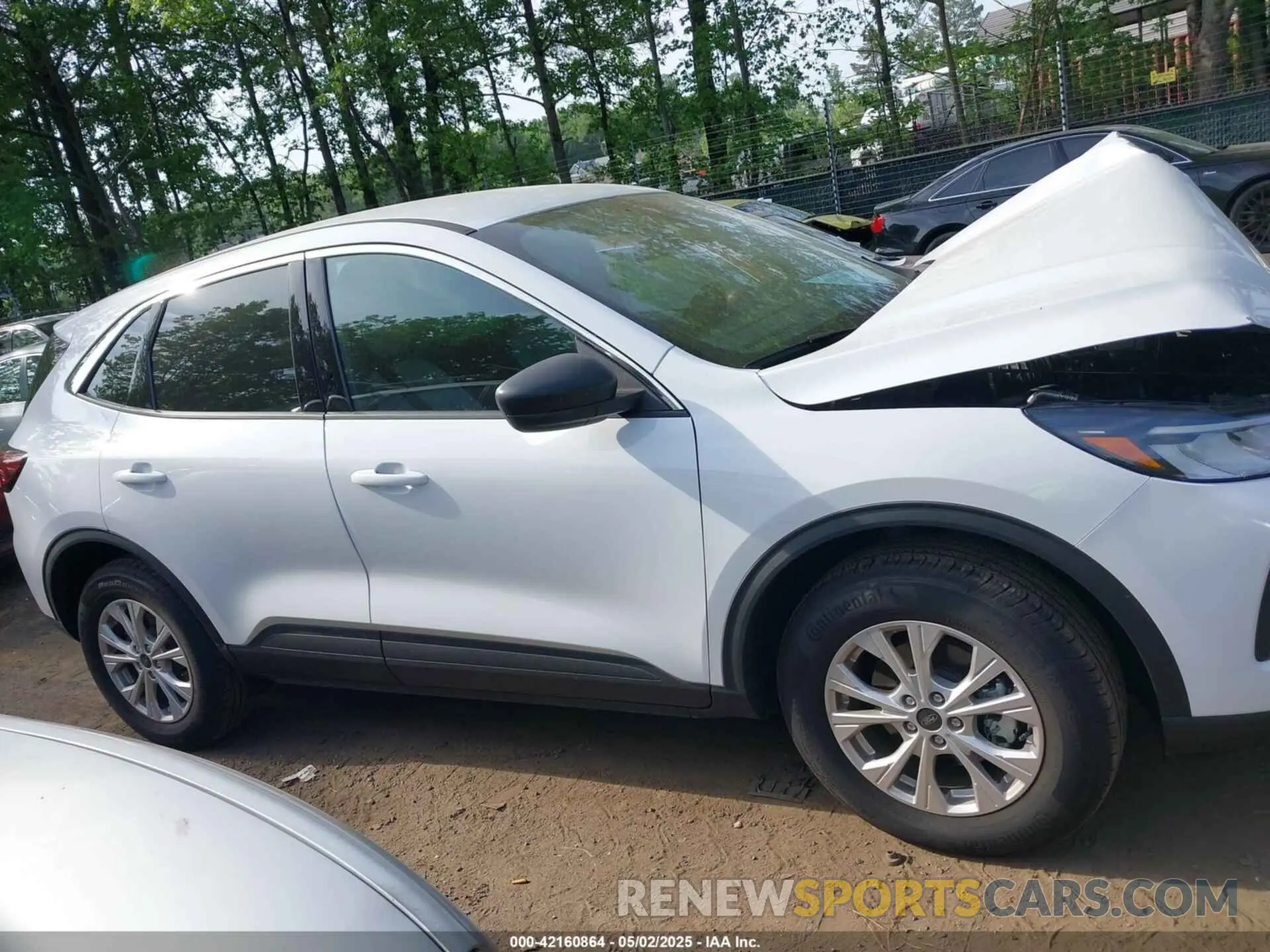 13 Photograph of a damaged car 1FMCU9GN9RUB46907 FORD ESCAPE 2024