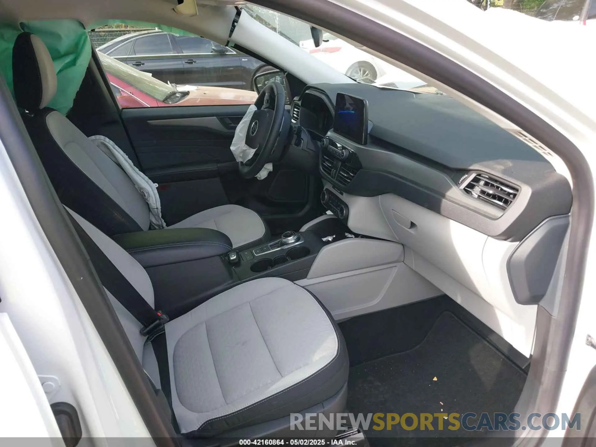 5 Photograph of a damaged car 1FMCU9GN9RUB46907 FORD ESCAPE 2024