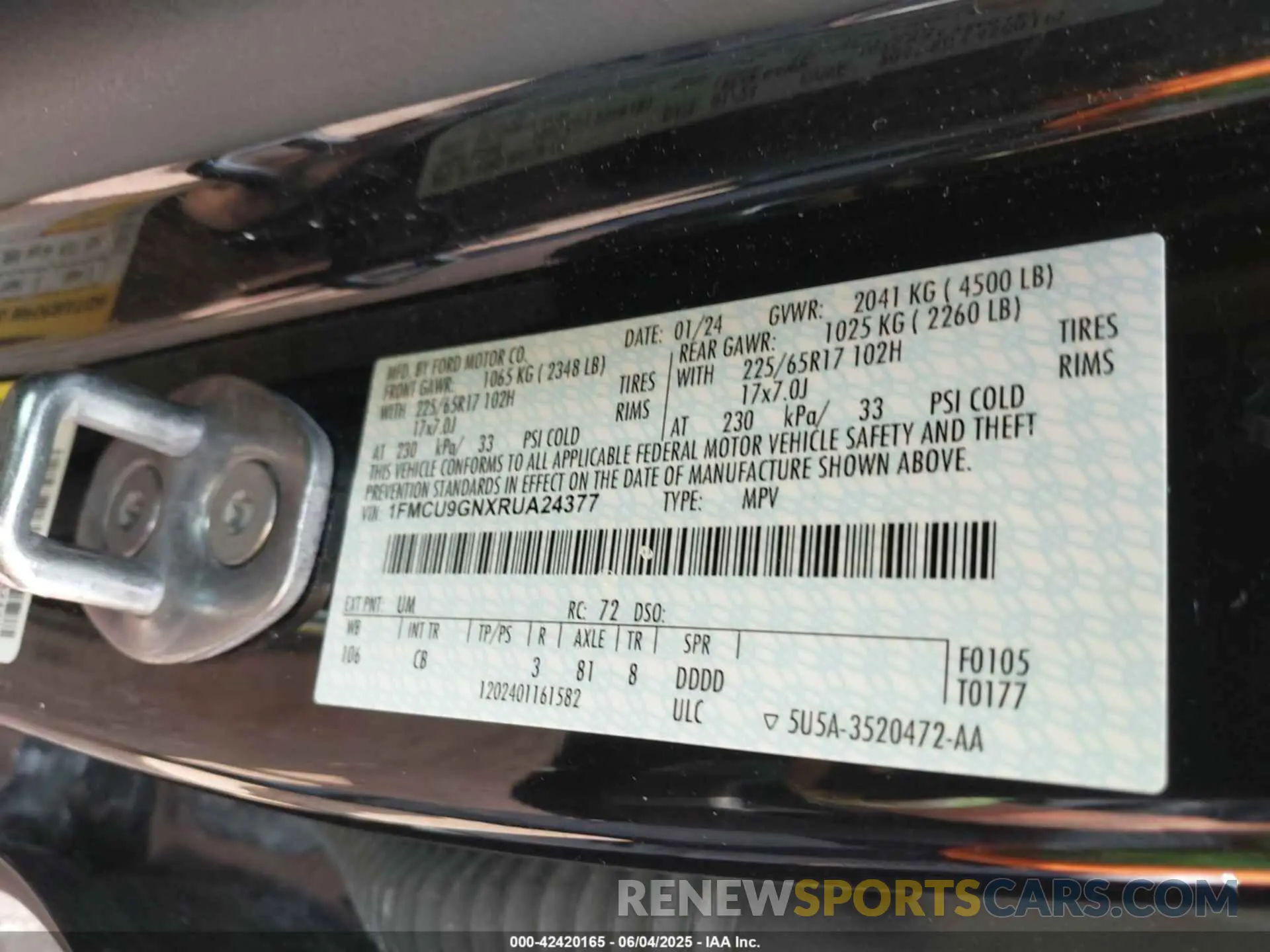 9 Photograph of a damaged car 1FMCU9GNXRUA24377 FORD ESCAPE 2024