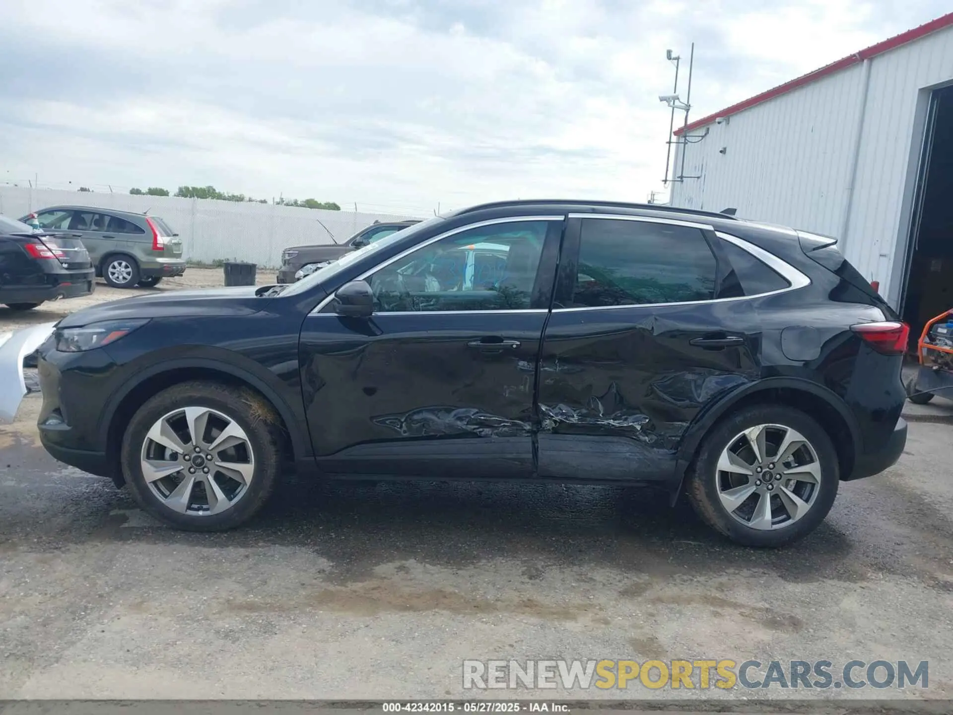 15 Photograph of a damaged car 1FMCU9JA2RUA35721 FORD ESCAPE 2024