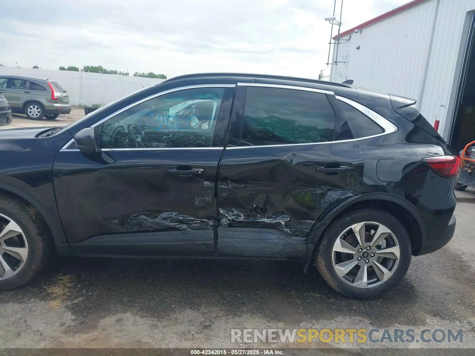 6 Photograph of a damaged car 1FMCU9JA2RUA35721 FORD ESCAPE 2024