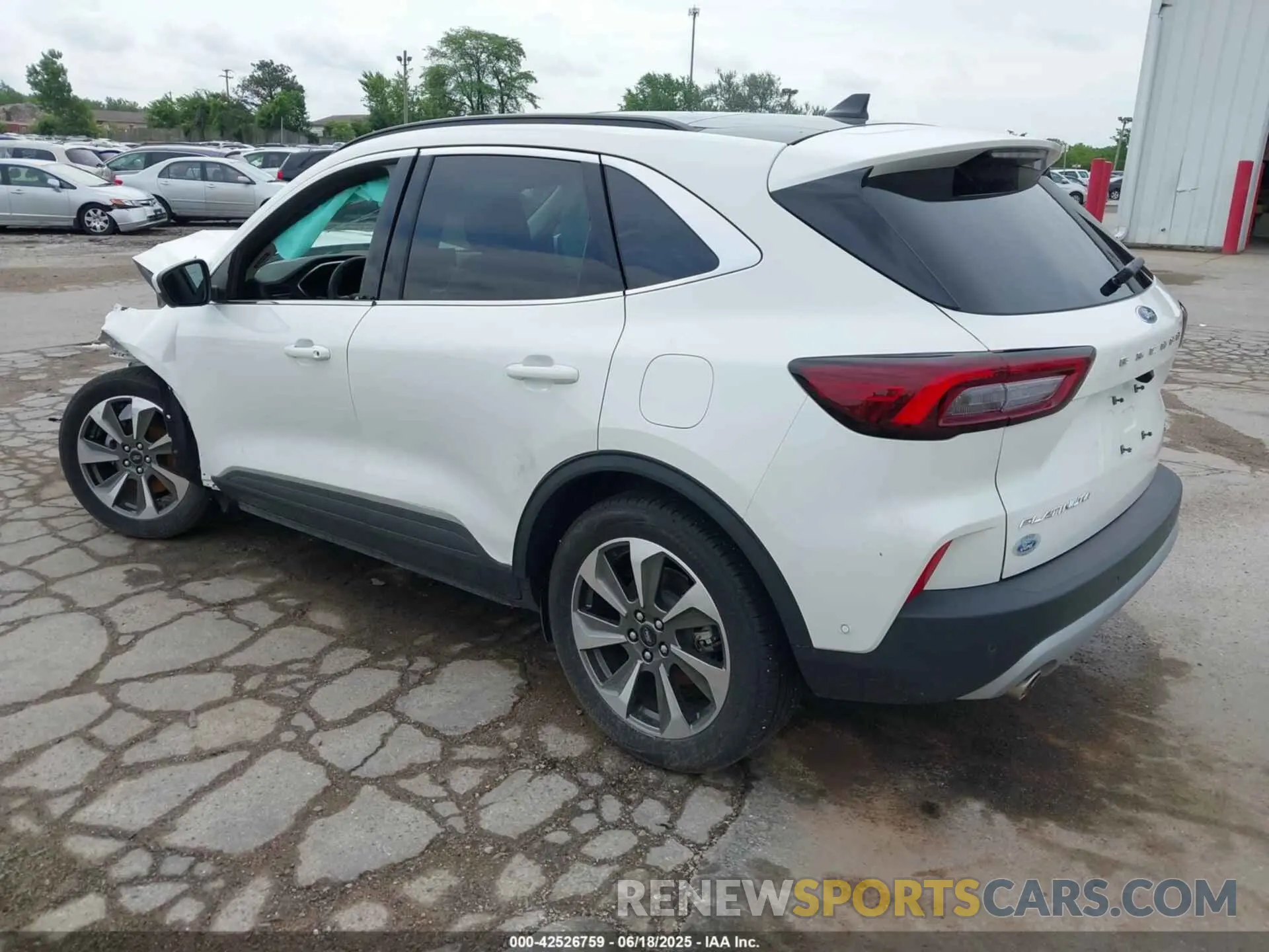 3 Photograph of a damaged car 1FMCU9JA6RUA20557 FORD ESCAPE 2024