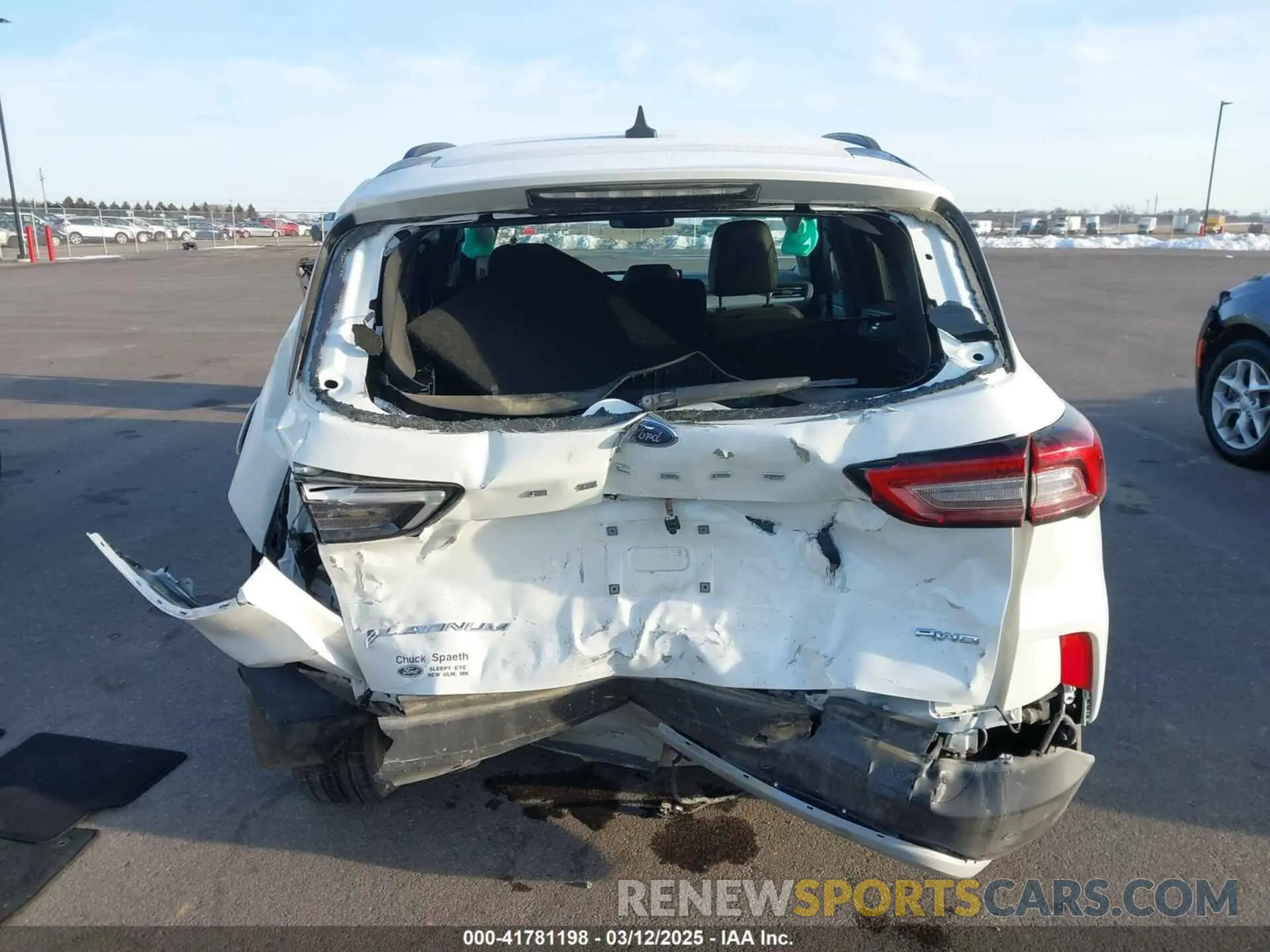 16 Photograph of a damaged car 1FMCU9JAXRUB29166 FORD ESCAPE 2024