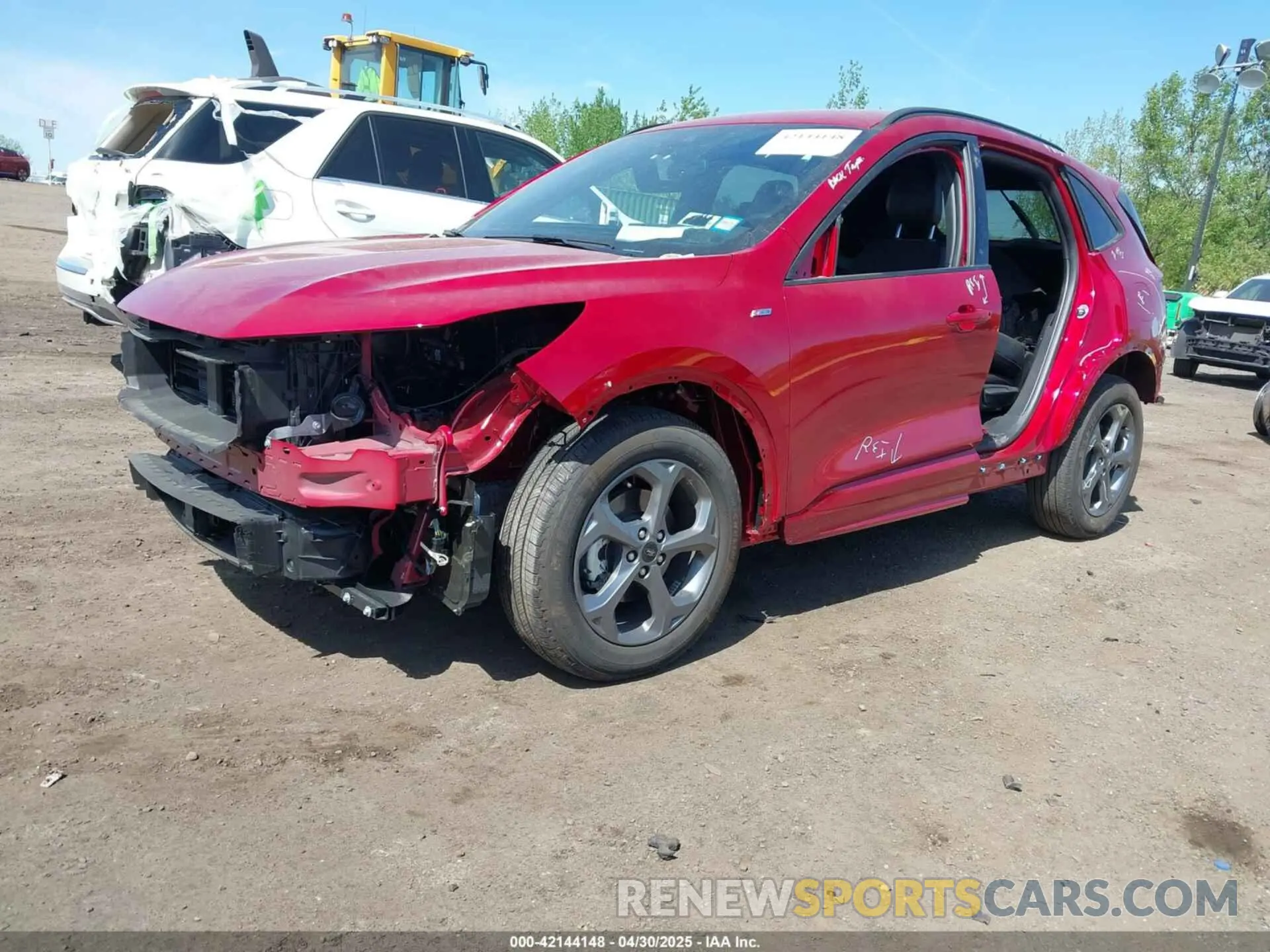 2 Photograph of a damaged car 1FMCU9MN0RUB00628 FORD ESCAPE 2024