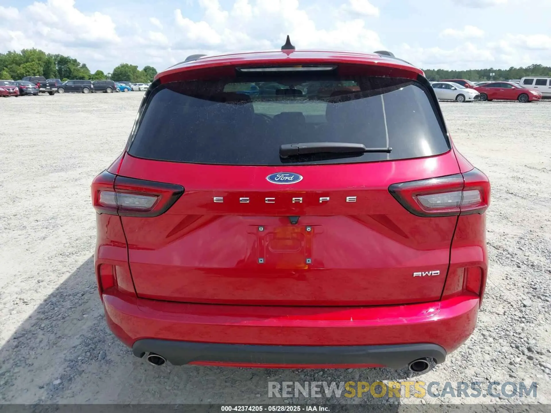 16 Photograph of a damaged car 1FMCU9MN4RUA53135 FORD ESCAPE 2024