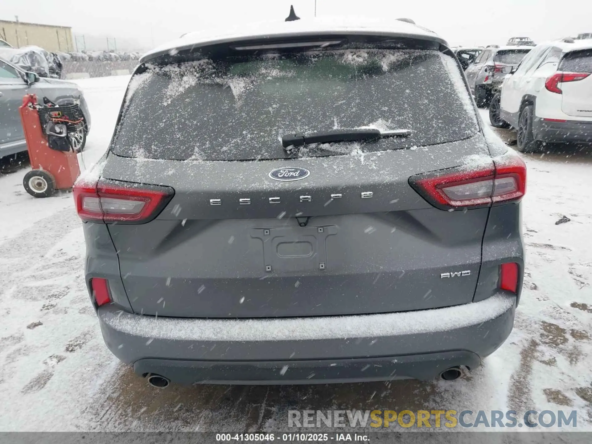 15 Photograph of a damaged car 1FMCU9MN5RUA12545 FORD ESCAPE 2024