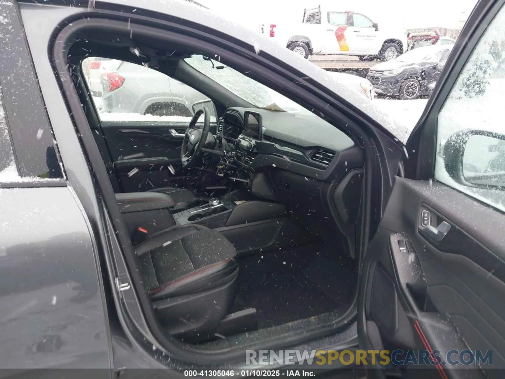 5 Photograph of a damaged car 1FMCU9MN5RUA12545 FORD ESCAPE 2024