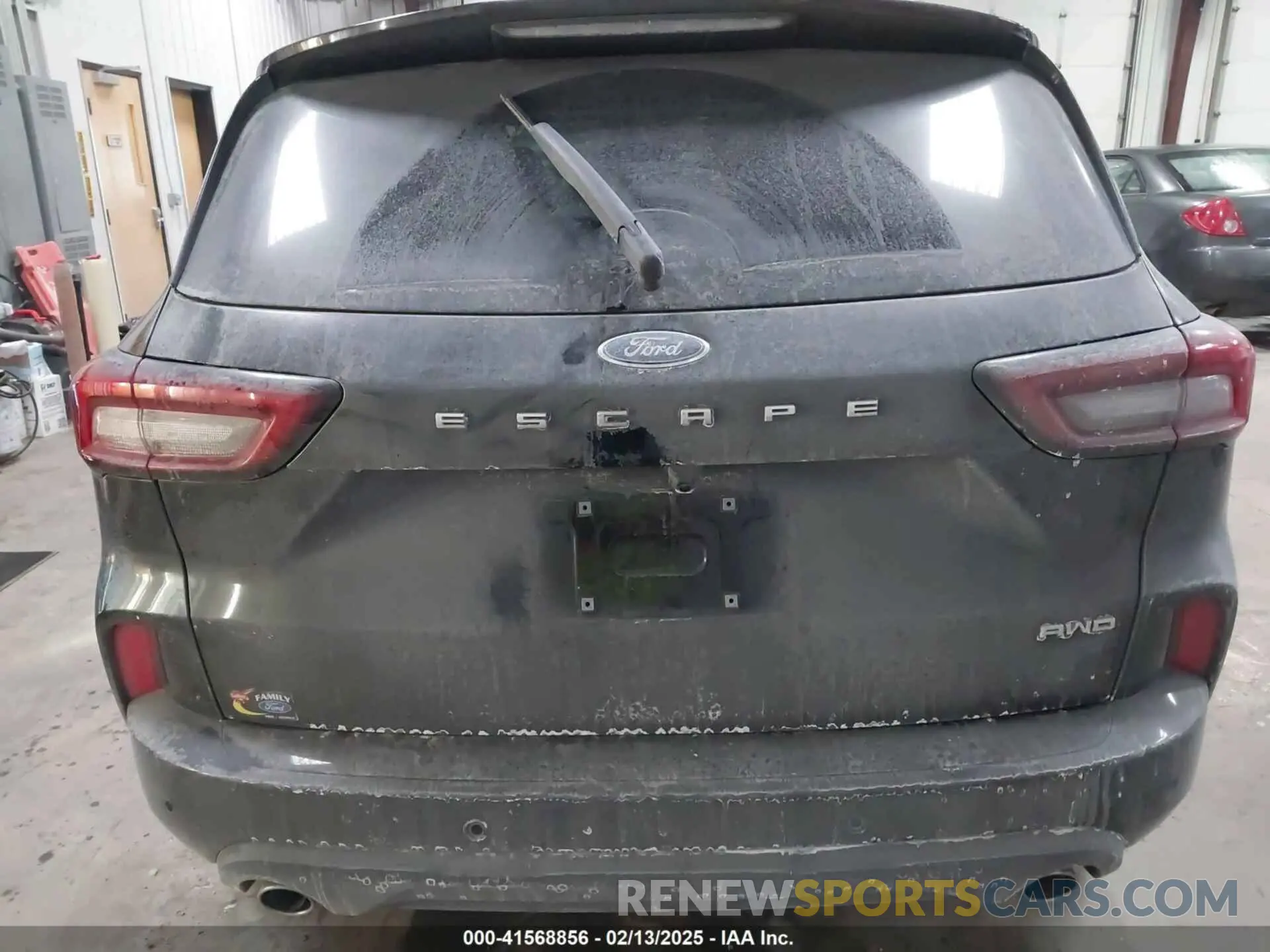 15 Photograph of a damaged car 1FMCU9MN5RUB52689 FORD ESCAPE 2024