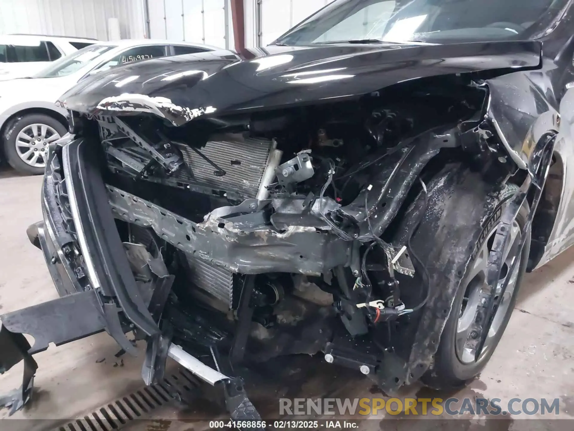 6 Photograph of a damaged car 1FMCU9MN5RUB52689 FORD ESCAPE 2024