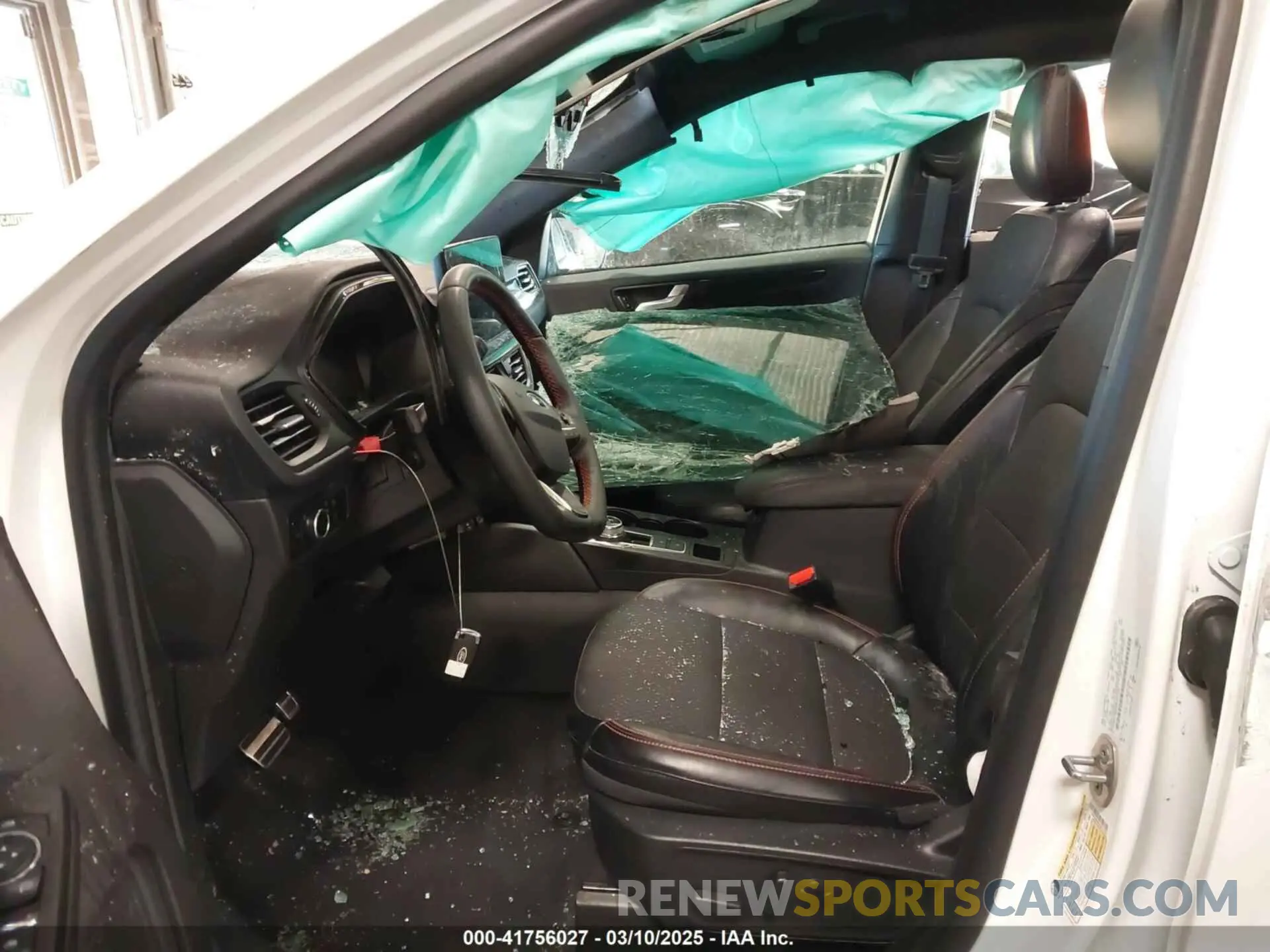 5 Photograph of a damaged car 1FMCU9MN6RUA17270 FORD ESCAPE 2024