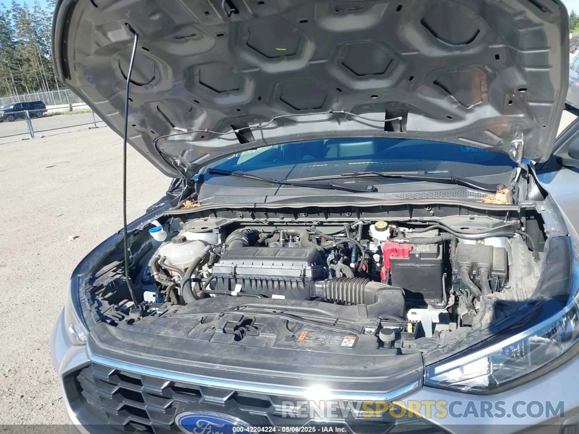10 Photograph of a damaged car 1FMCU9MN6RUA24199 FORD ESCAPE 2024
