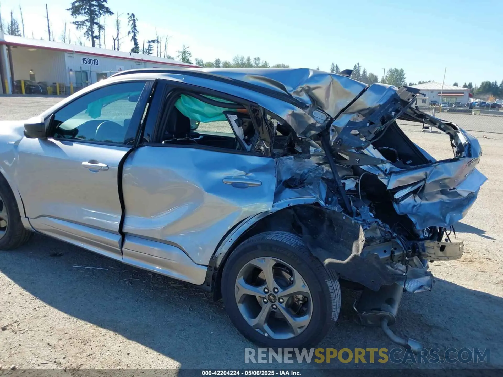 6 Photograph of a damaged car 1FMCU9MN6RUA24199 FORD ESCAPE 2024