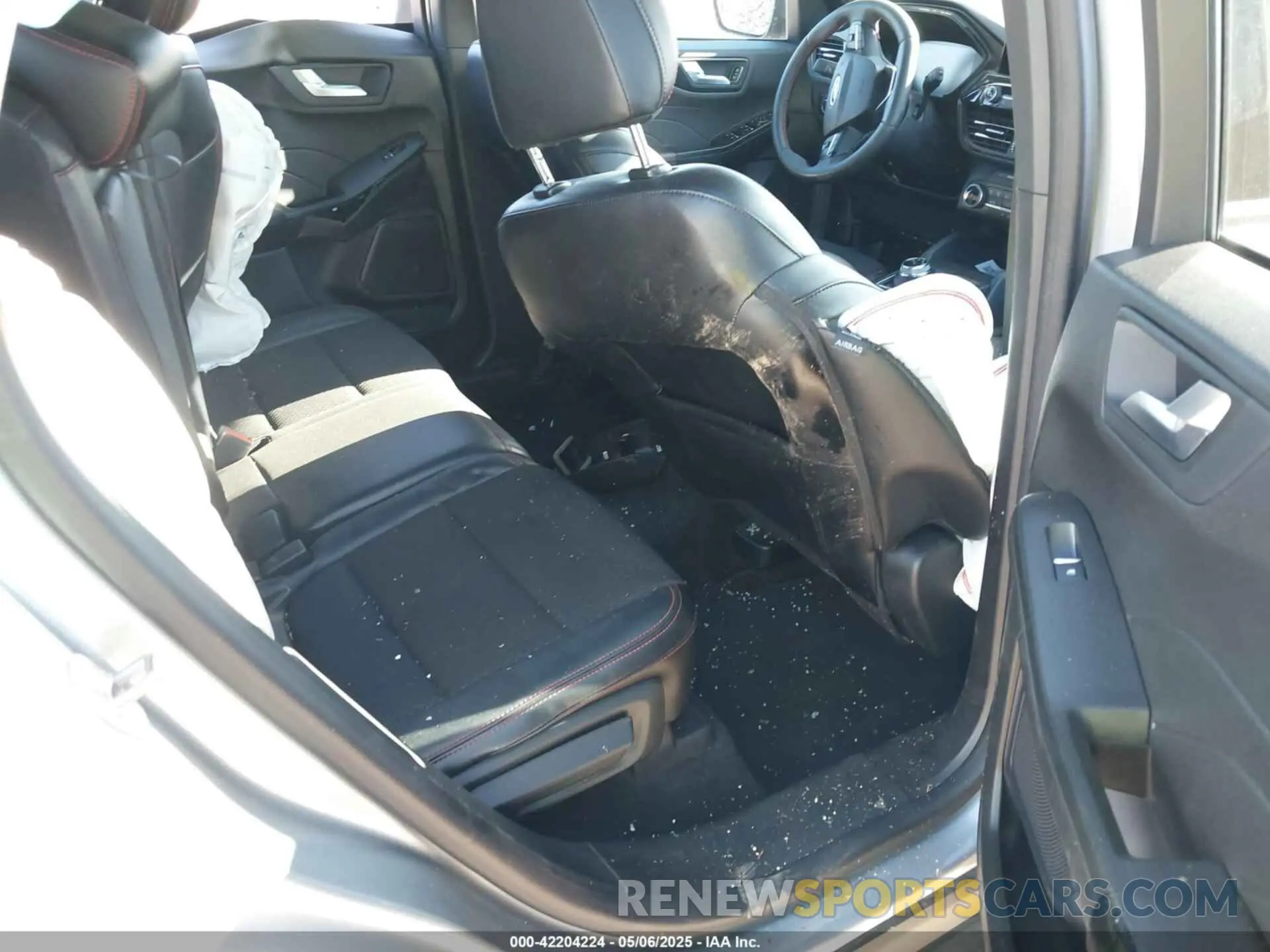 8 Photograph of a damaged car 1FMCU9MN6RUA24199 FORD ESCAPE 2024
