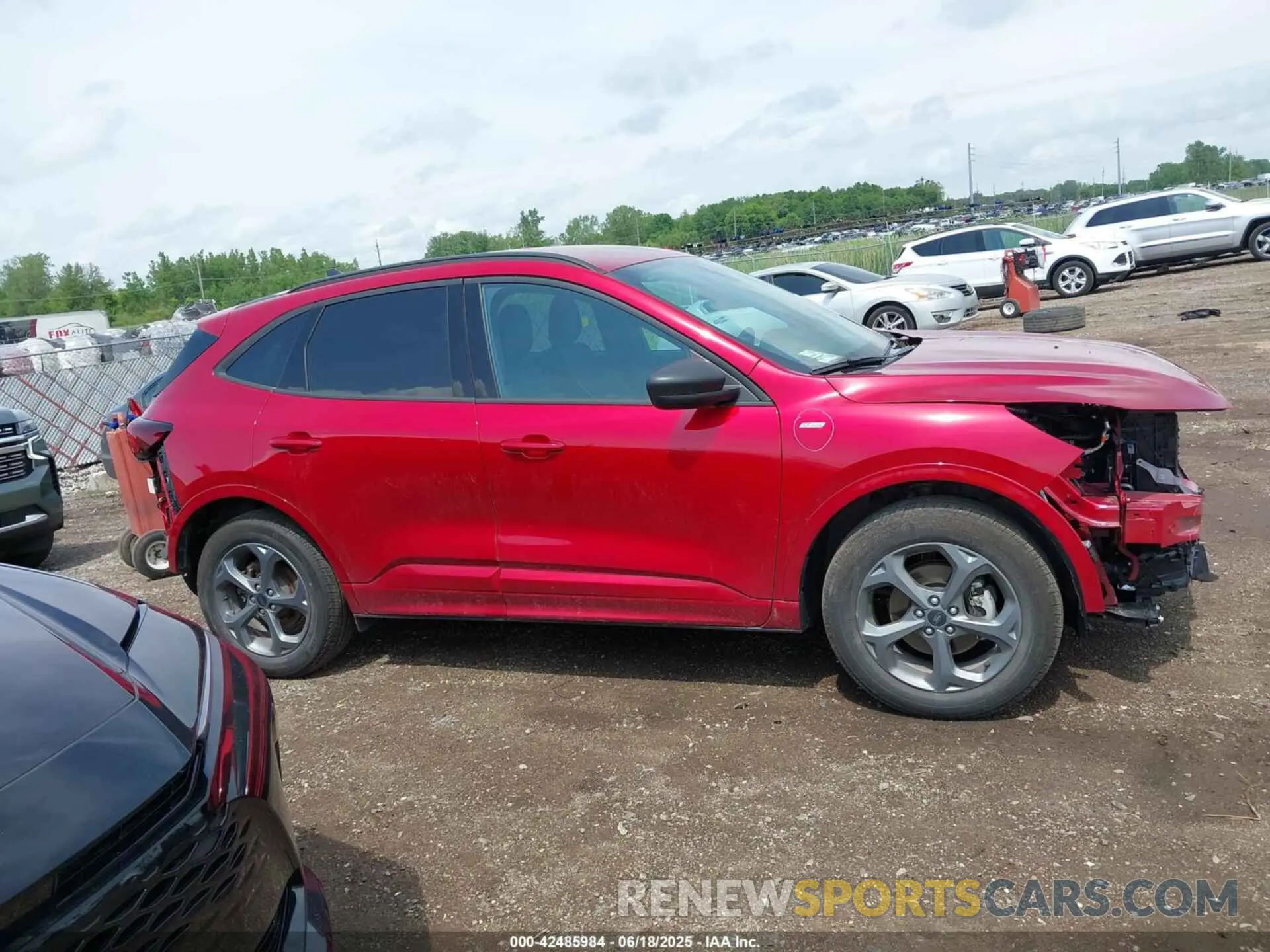 14 Photograph of a damaged car 1FMCU9MN6RUB24898 FORD ESCAPE 2024