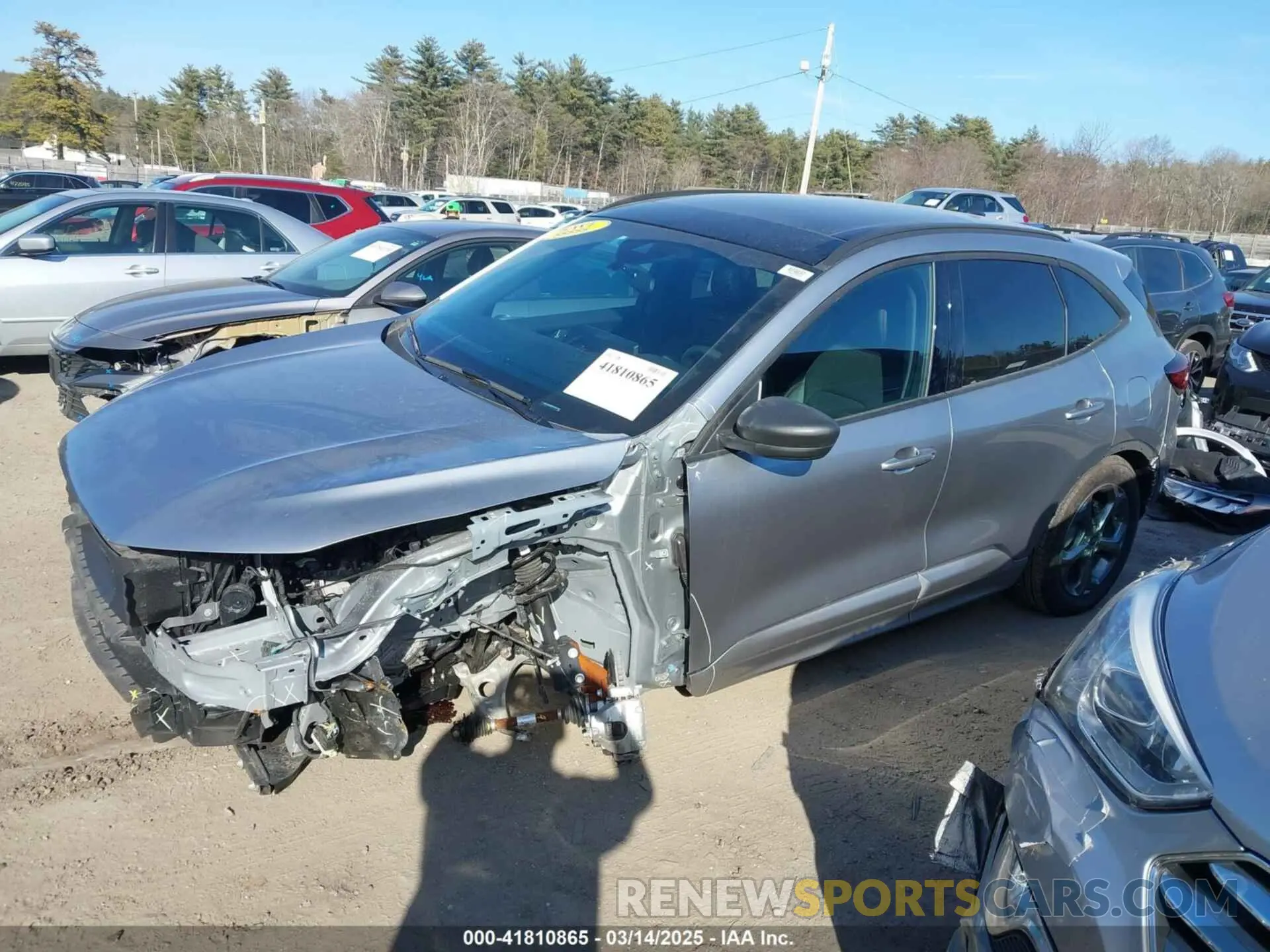 15 Photograph of a damaged car 1FMCU9MN8RUA10143 FORD ESCAPE 2024