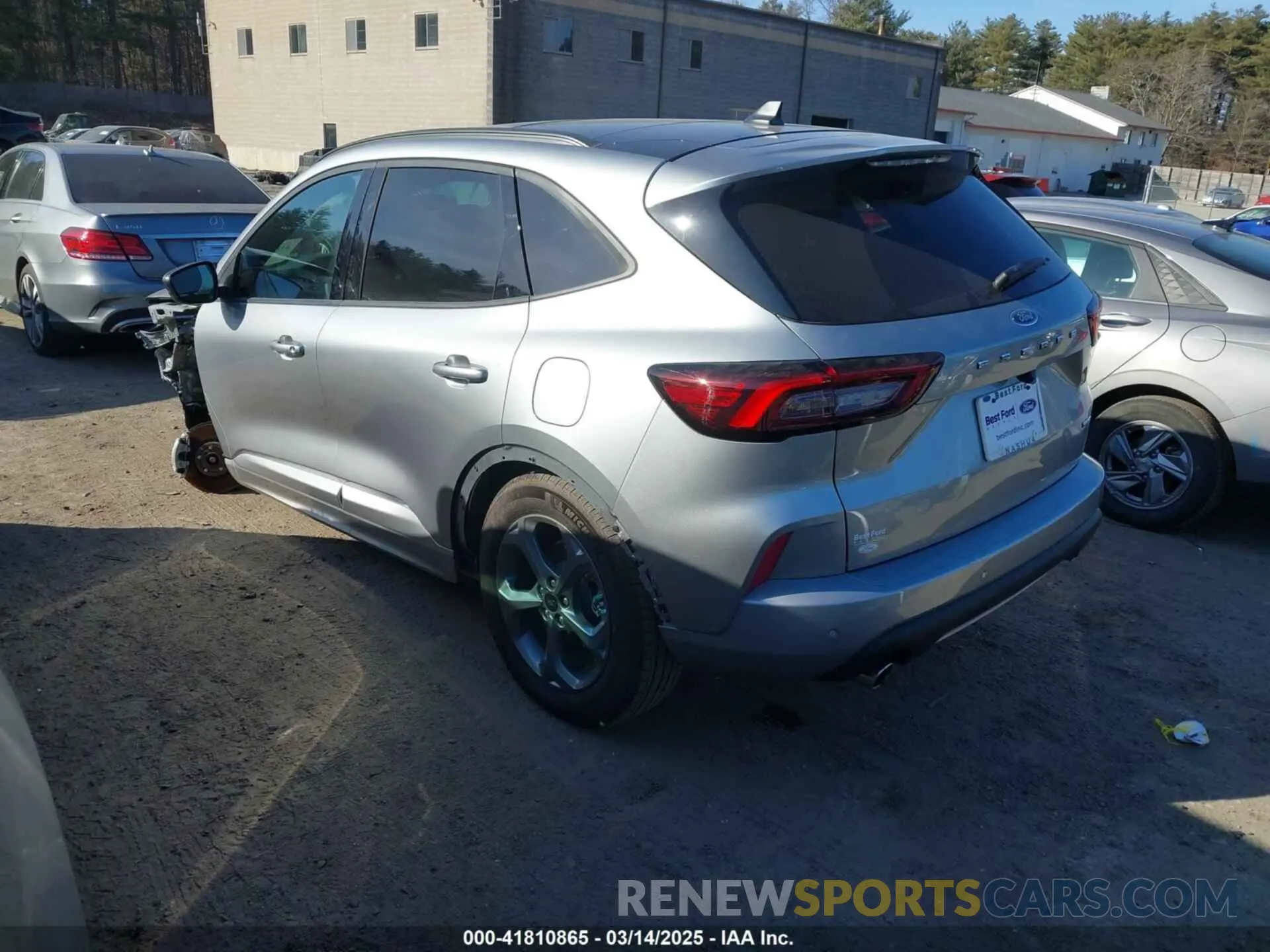 3 Photograph of a damaged car 1FMCU9MN8RUA10143 FORD ESCAPE 2024