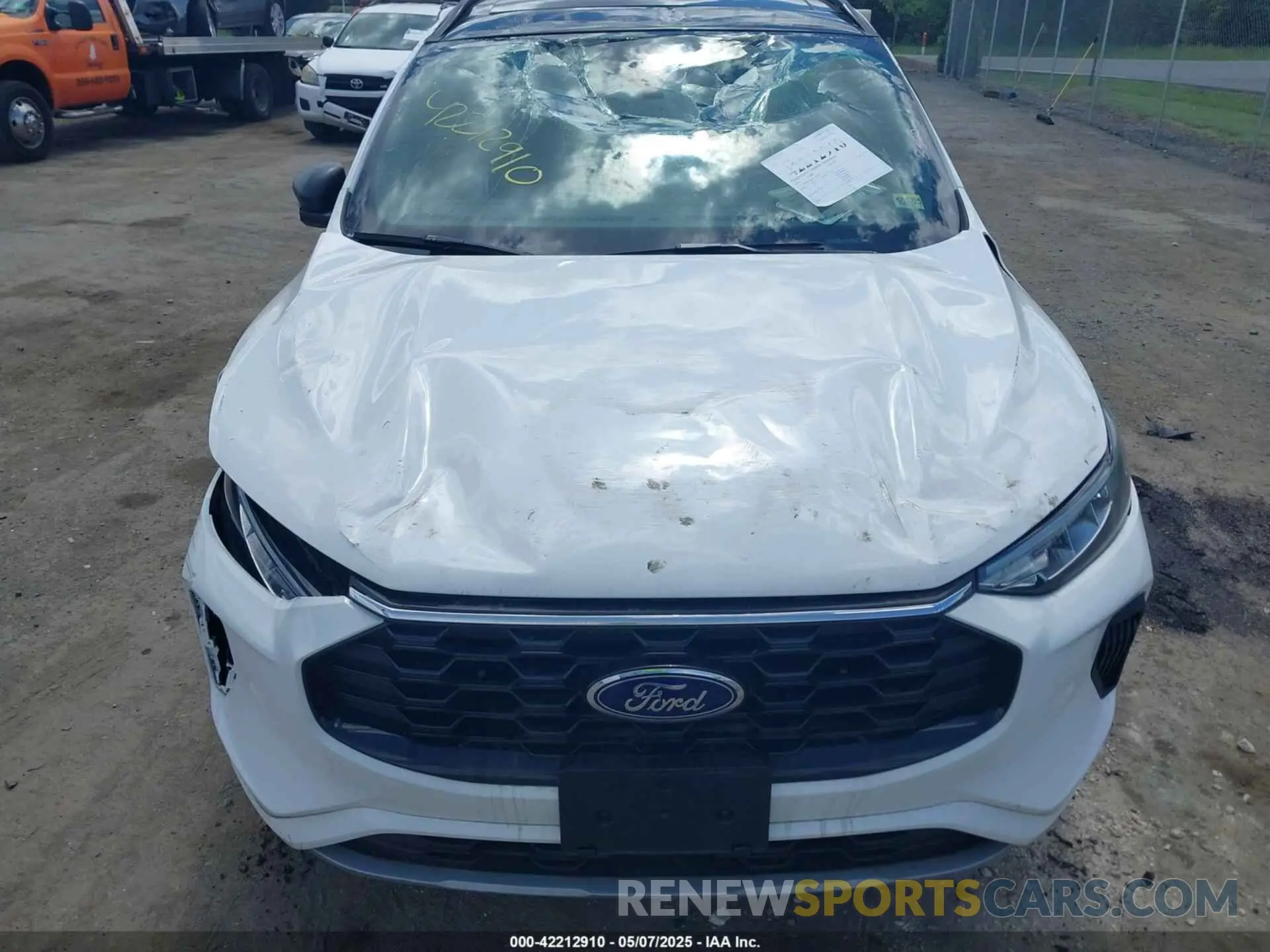 11 Photograph of a damaged car 1FMCU9MN9RUA48528 FORD ESCAPE 2024