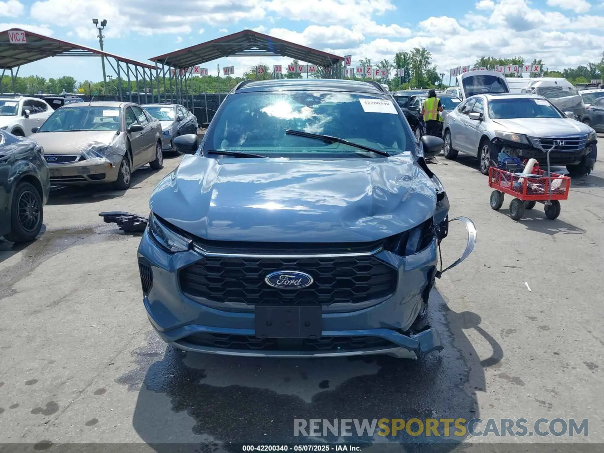 13 Photograph of a damaged car 1FMCU9MN9RUA50375 FORD ESCAPE 2024