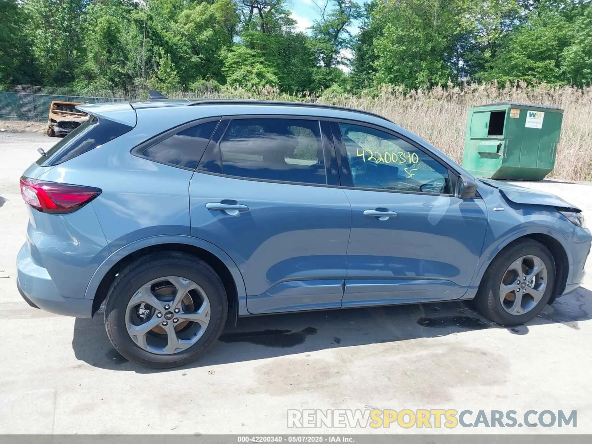 14 Photograph of a damaged car 1FMCU9MN9RUA50375 FORD ESCAPE 2024