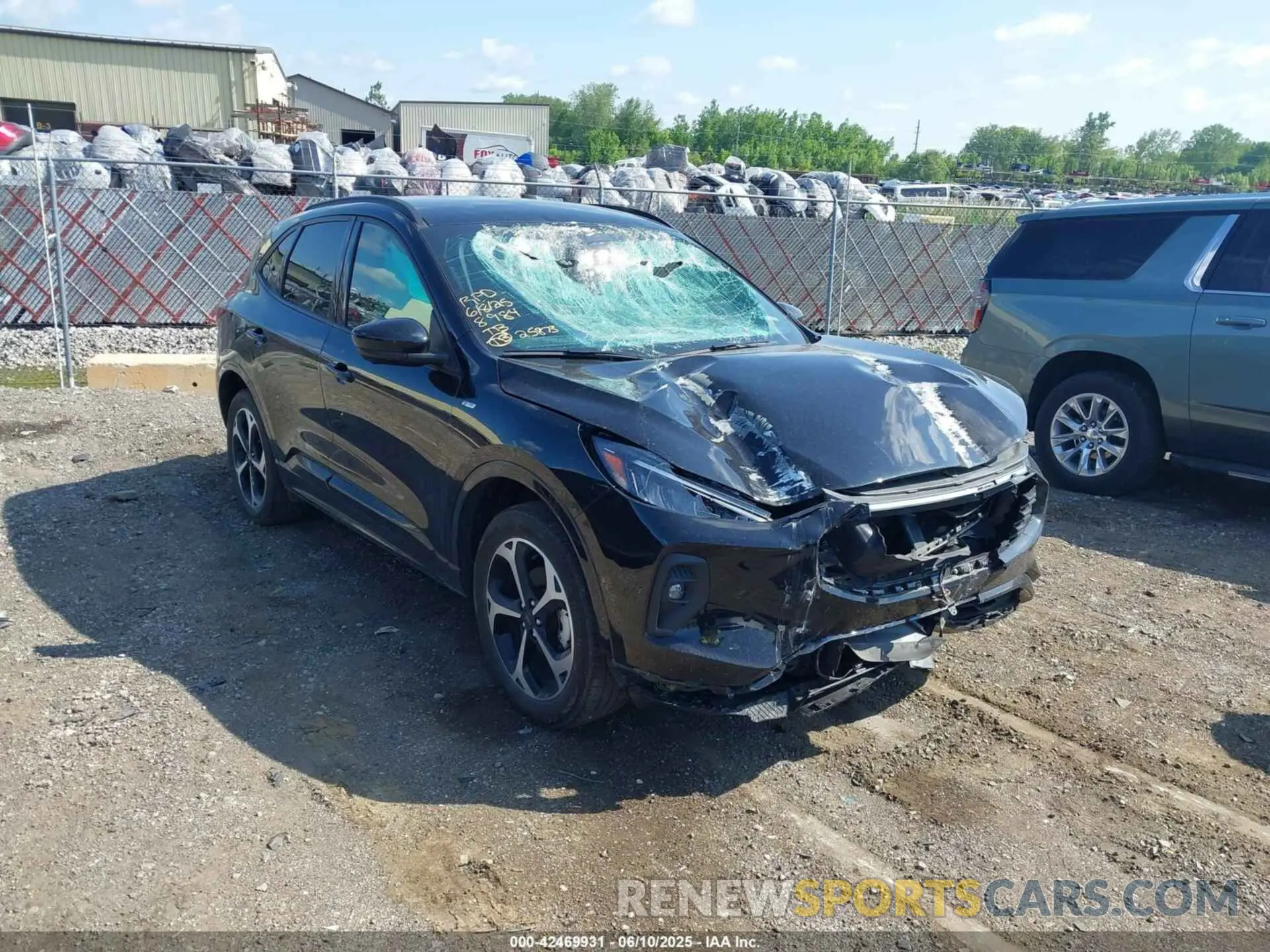 1 Photograph of a damaged car 1FMCU9NA6RUA08984 FORD ESCAPE 2024