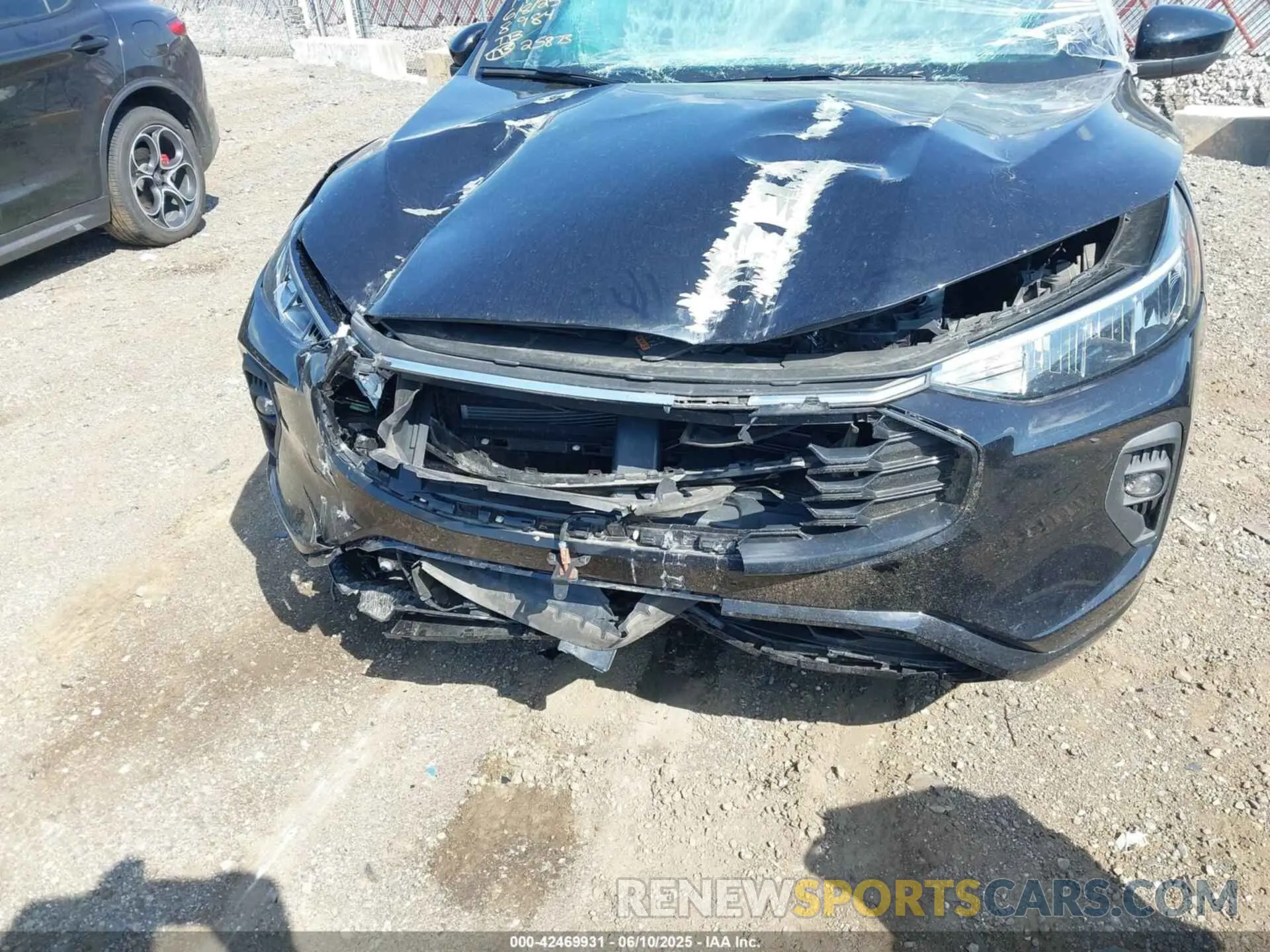 6 Photograph of a damaged car 1FMCU9NA6RUA08984 FORD ESCAPE 2024