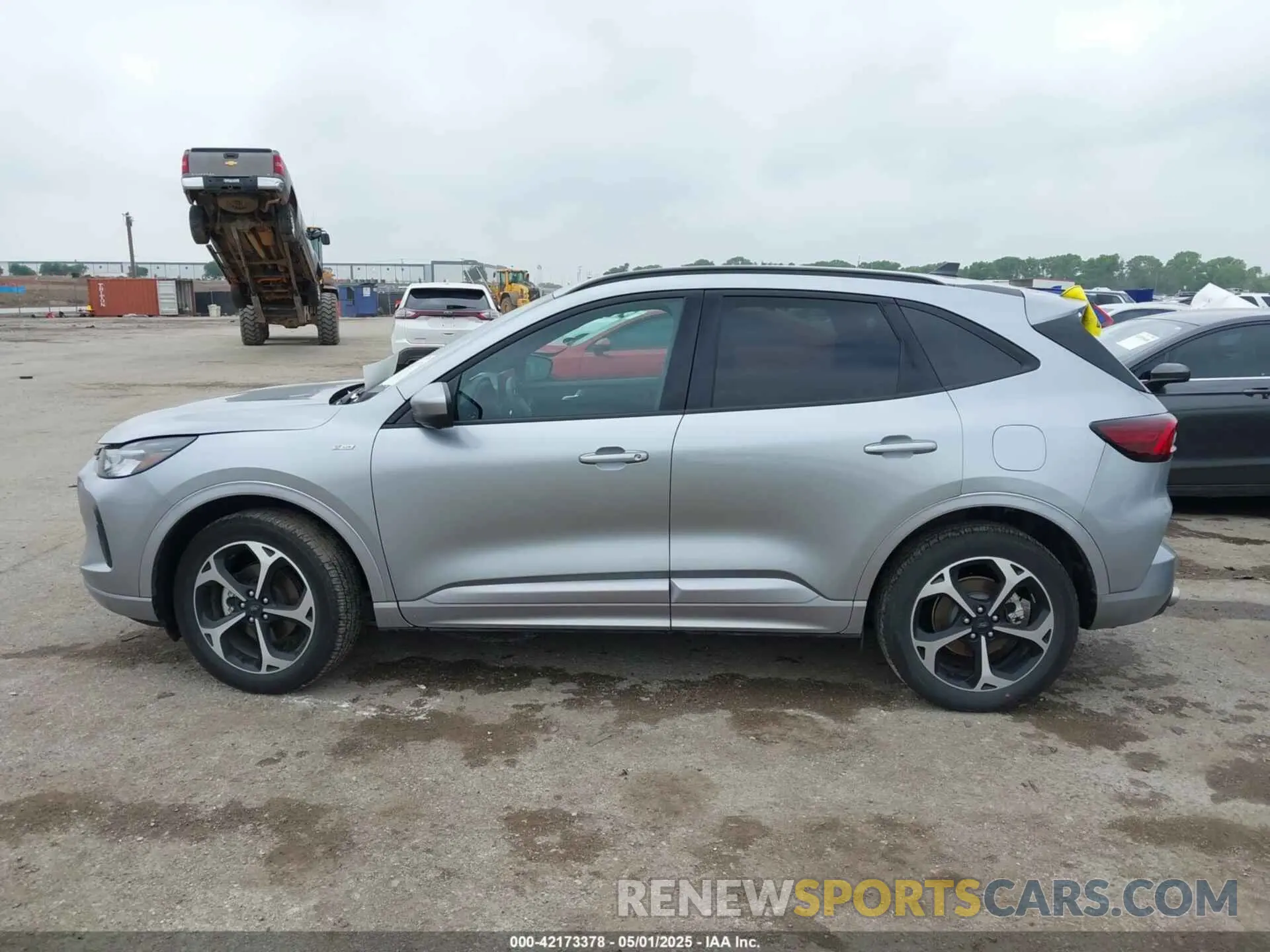 14 Photograph of a damaged car 1FMCU9NA9RUB47765 FORD ESCAPE 2024