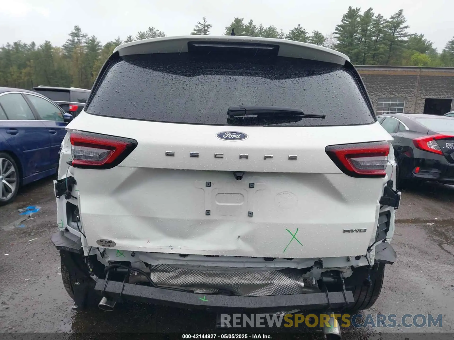 6 Photograph of a damaged car 1FMCU9PA0RUA88473 FORD ESCAPE 2024