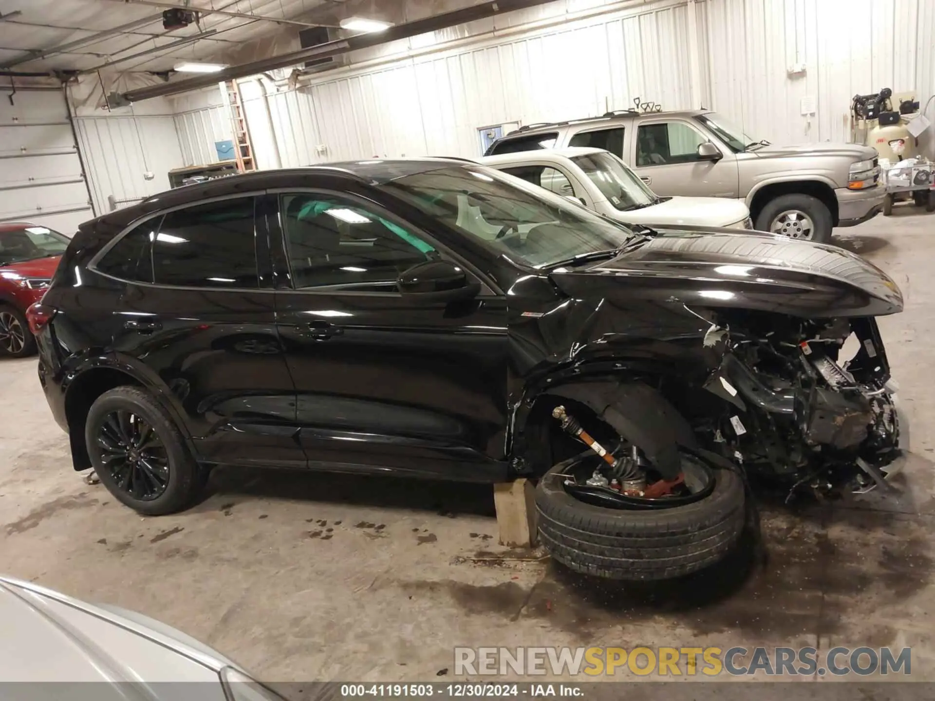 14 Photograph of a damaged car 1FMCU9PA5RUB48263 FORD ESCAPE 2024