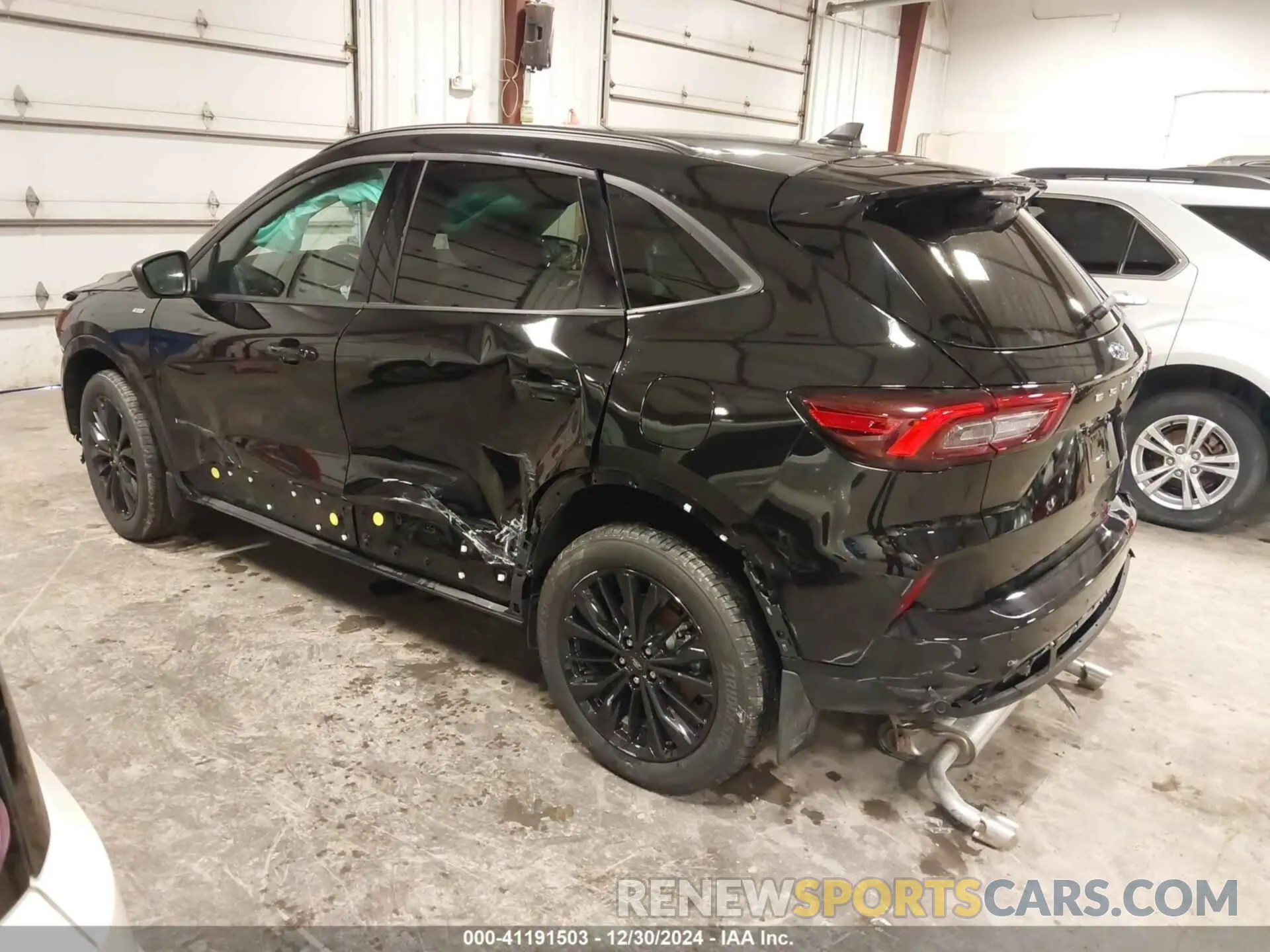 3 Photograph of a damaged car 1FMCU9PA5RUB48263 FORD ESCAPE 2024