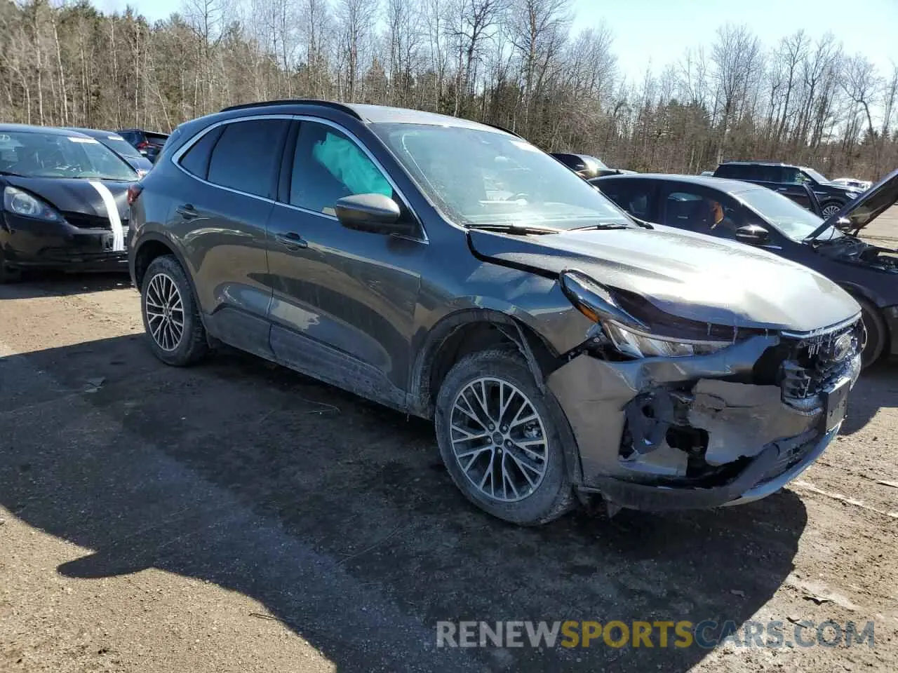 4 Photograph of a damaged car 1FMCU0E12SUA38906 FORD ESCAPE 2025