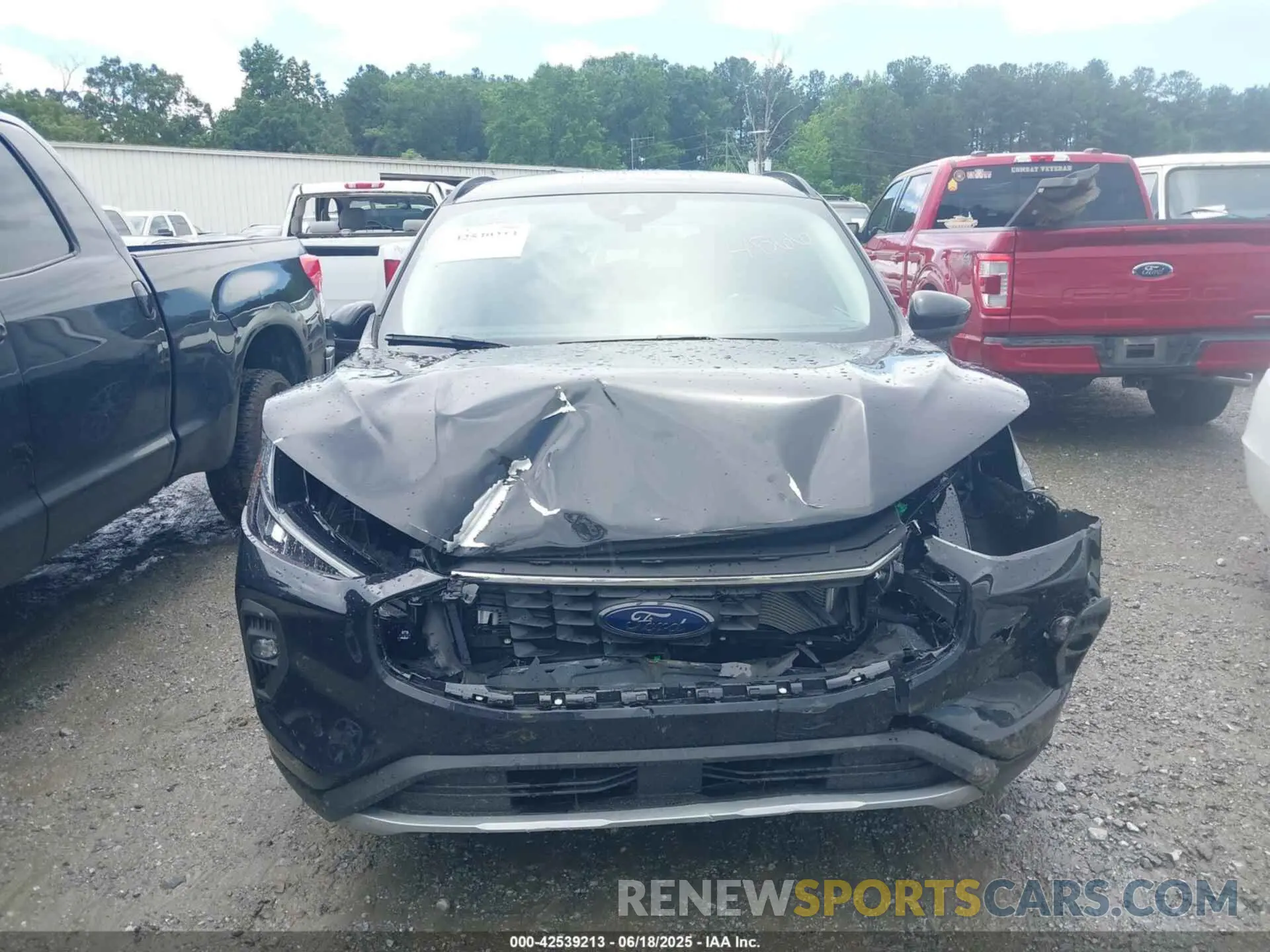12 Photograph of a damaged car 1FMCU0E18SUA92419 FORD ESCAPE 2025