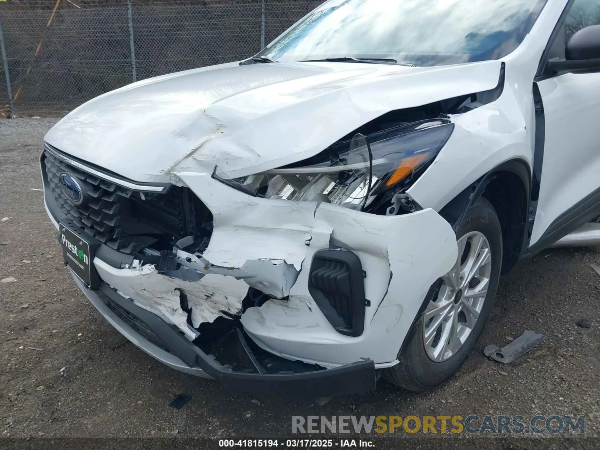 6 Photograph of a damaged car 1FMCU0GN0SUA19156 FORD ESCAPE 2025