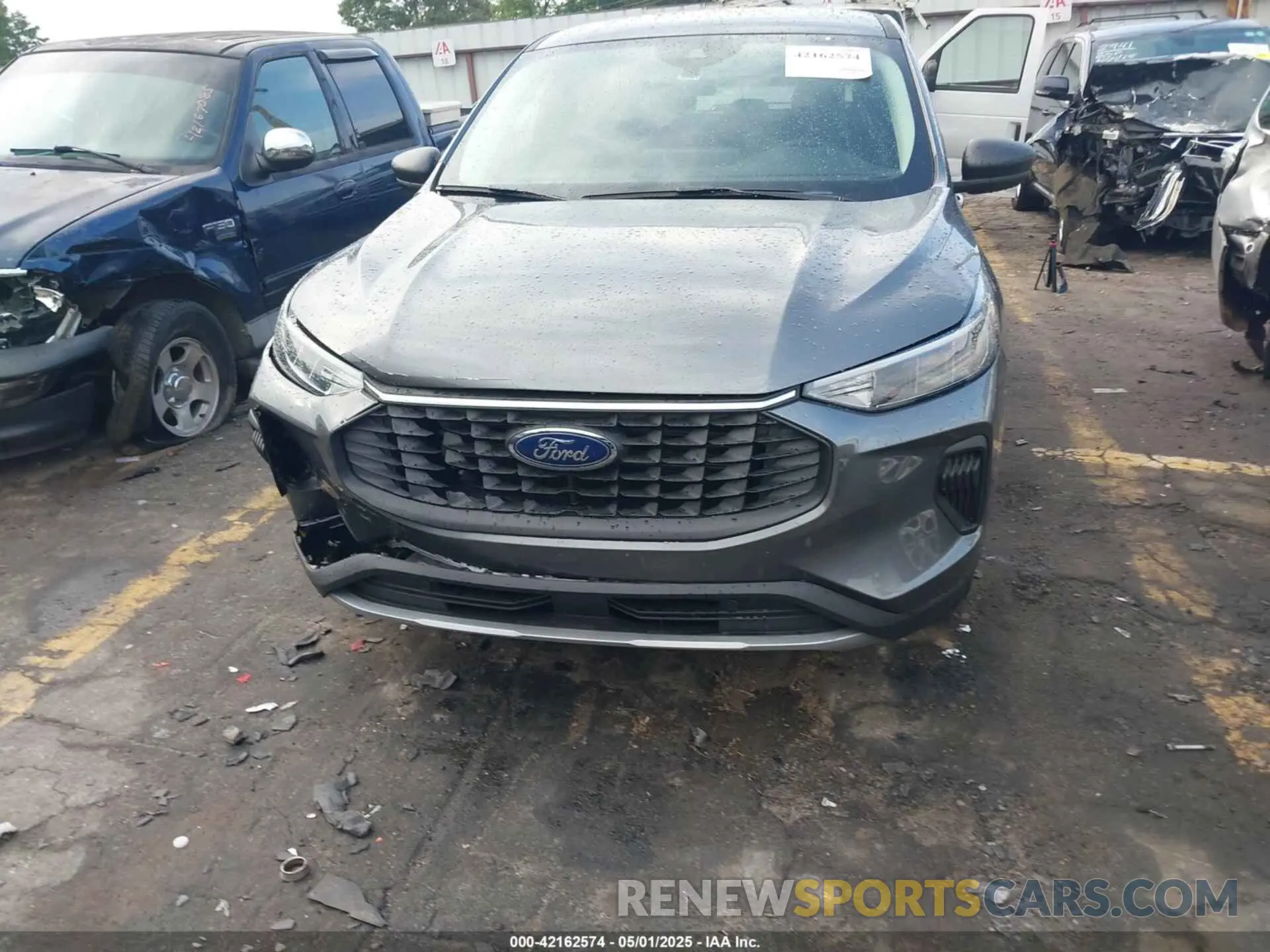 6 Photograph of a damaged car 1FMCU0GN3SUA07759 FORD ESCAPE 2025