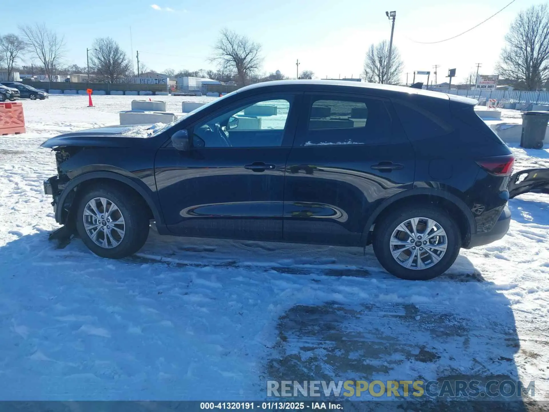 15 Photograph of a damaged car 1FMCU0GN5SUA35224 FORD ESCAPE 2025