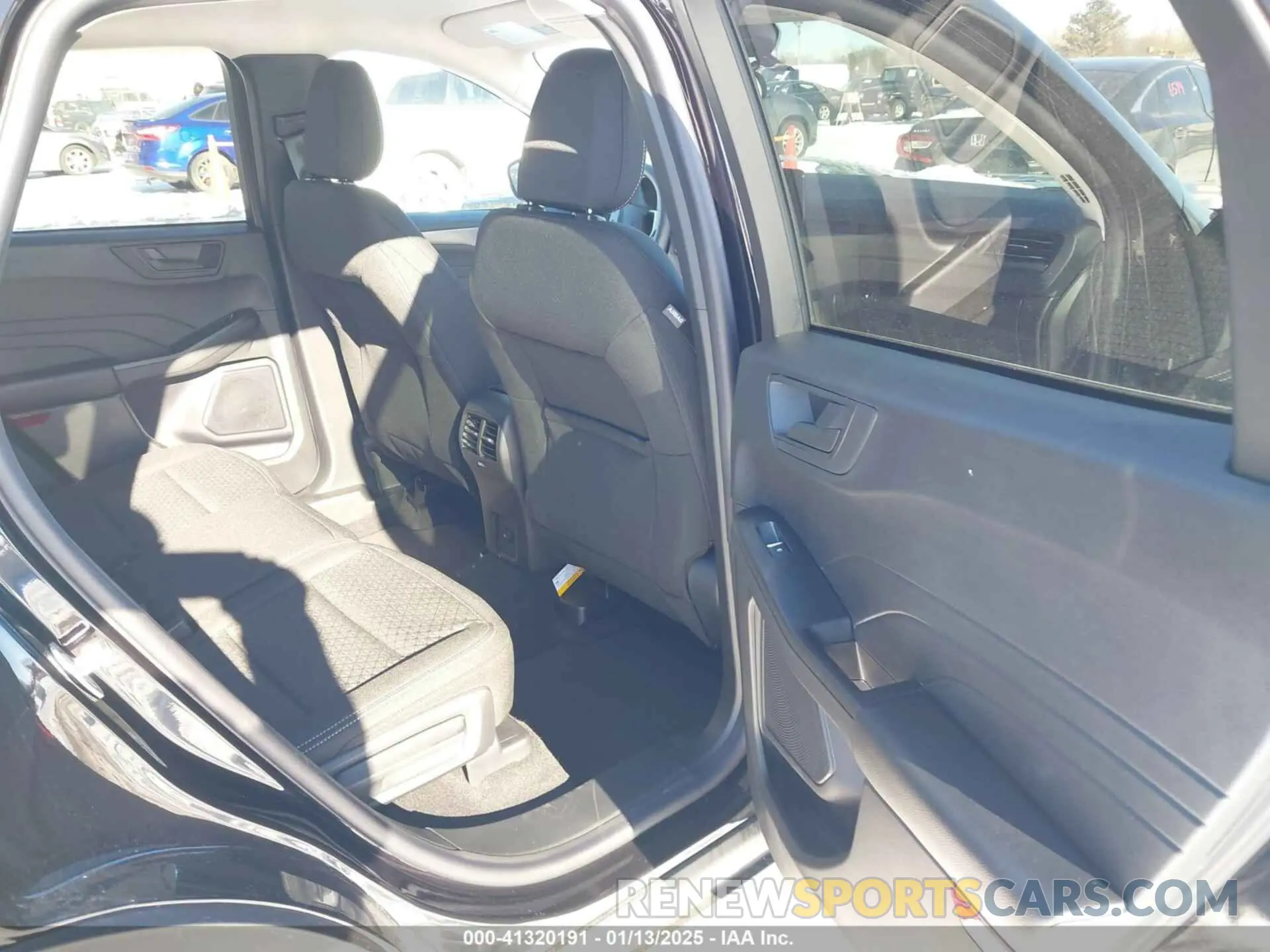 8 Photograph of a damaged car 1FMCU0GN5SUA35224 FORD ESCAPE 2025
