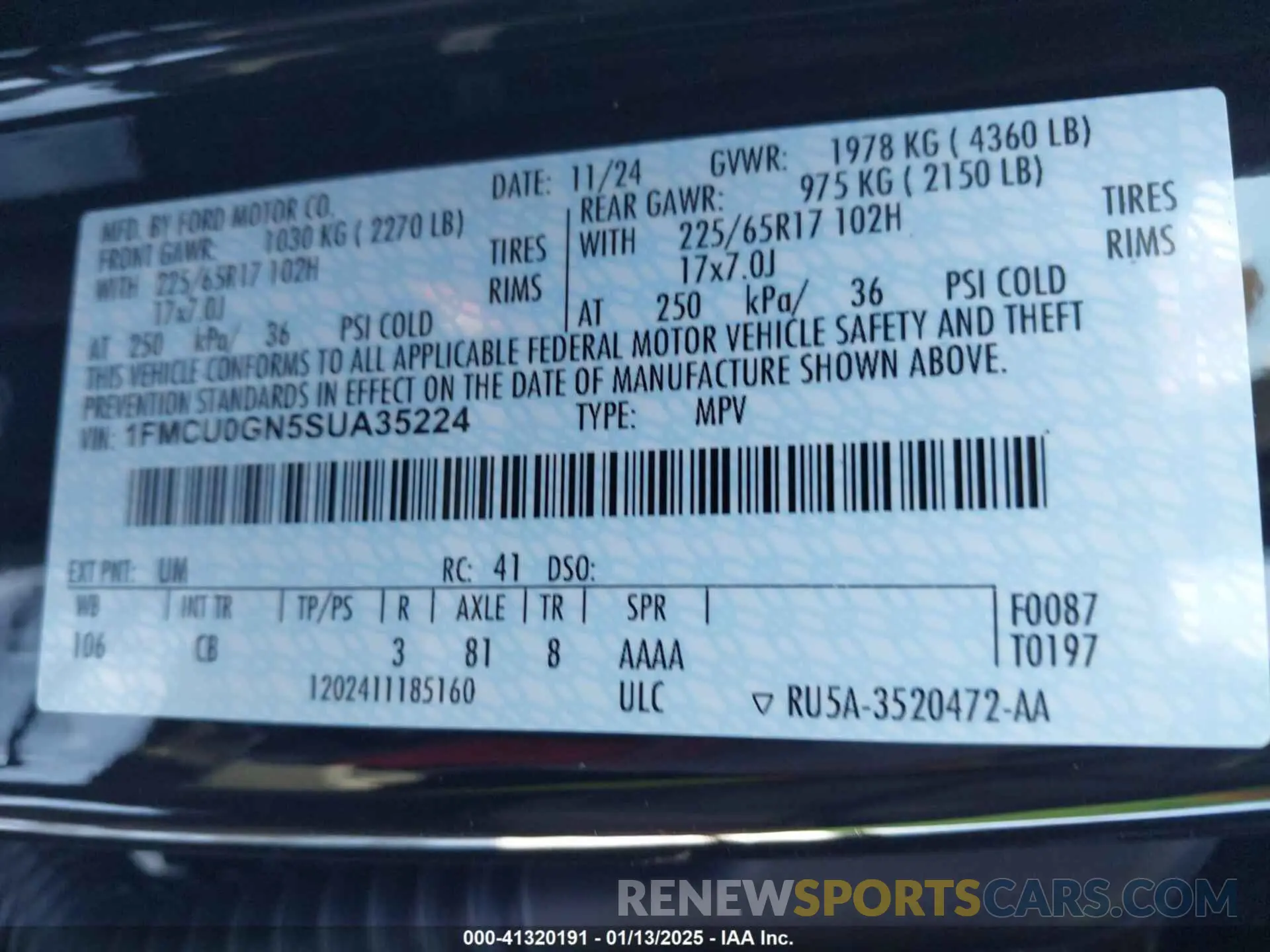 9 Photograph of a damaged car 1FMCU0GN5SUA35224 FORD ESCAPE 2025